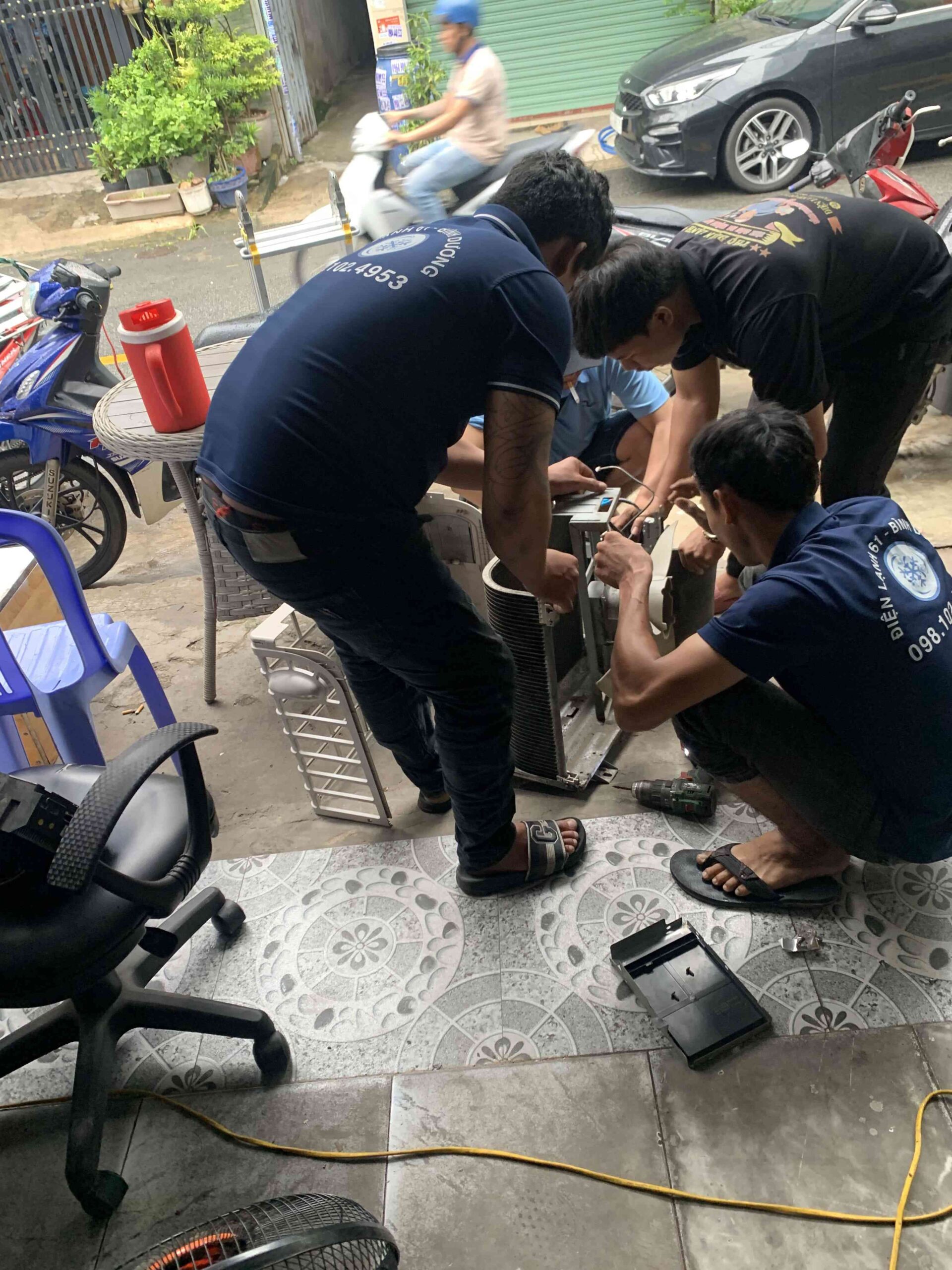 Đảm bảo gắn máy lạnh đúng cách Đảm bảo gắn máy lạnh đúng cách