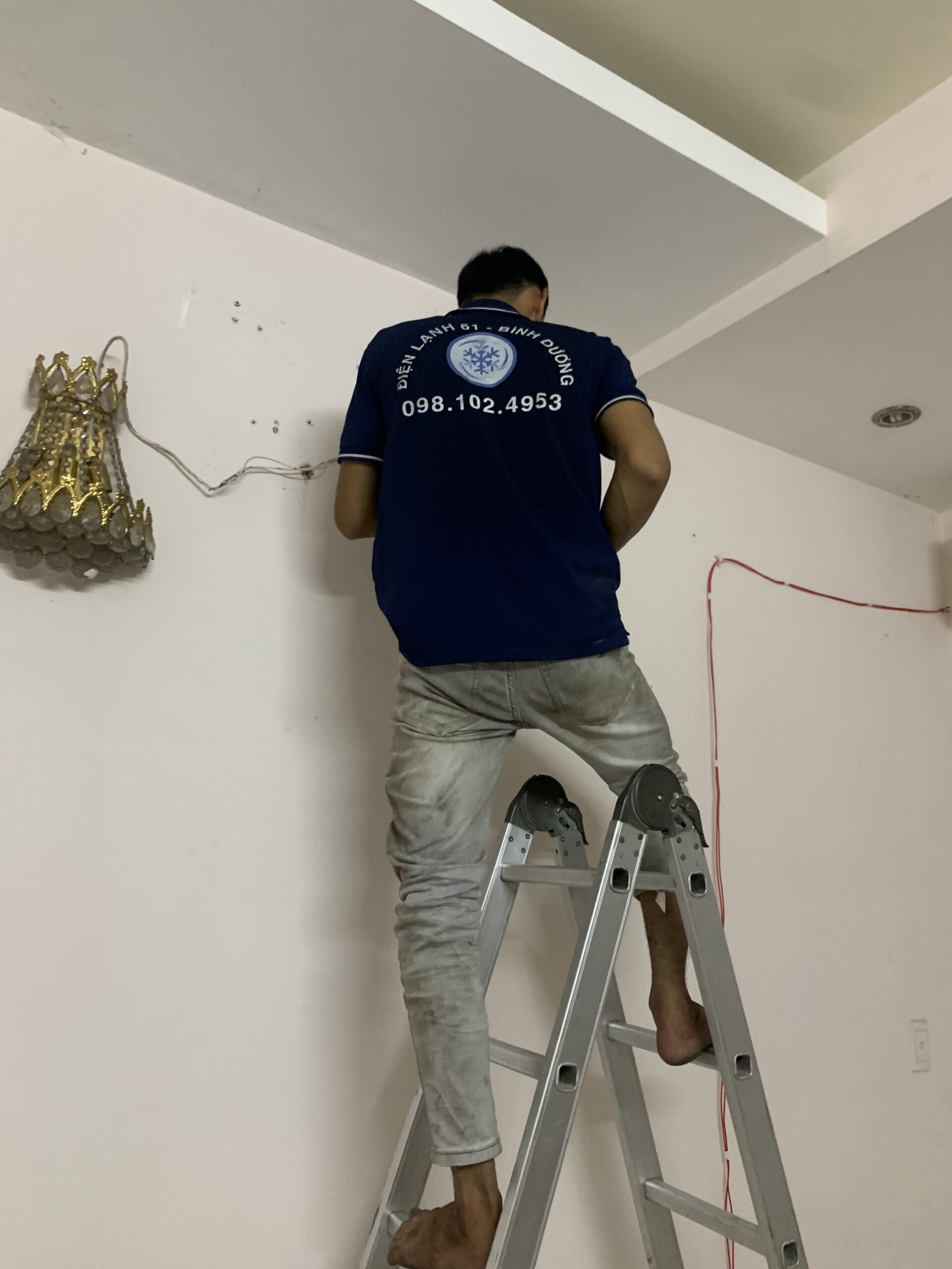 Điện lạnh 61 chuyên sửa chữa máy lạnh không lạnh tại Dĩ An