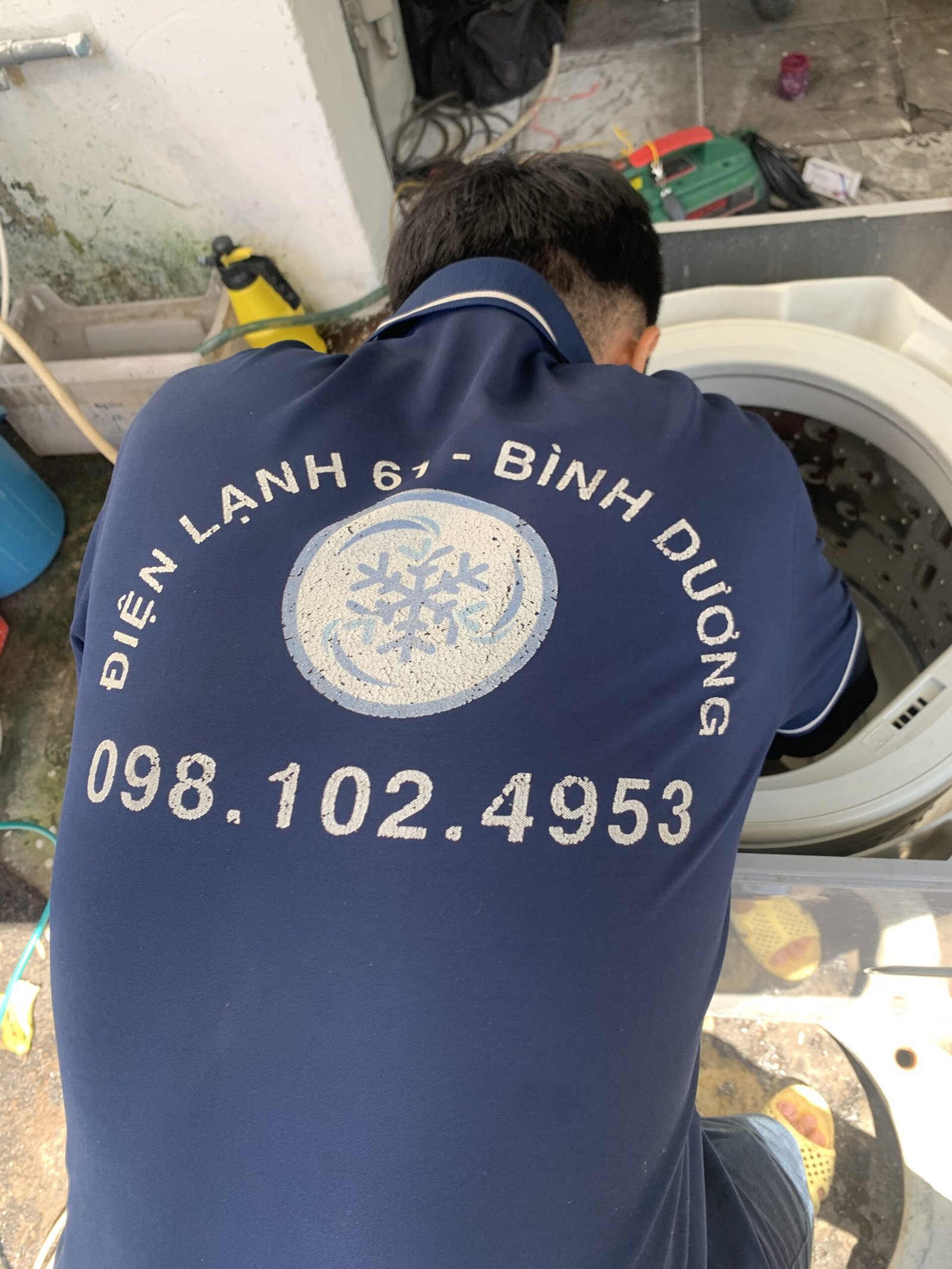 Kiểm tra máy giặt Sanyo cửa trên kêu to