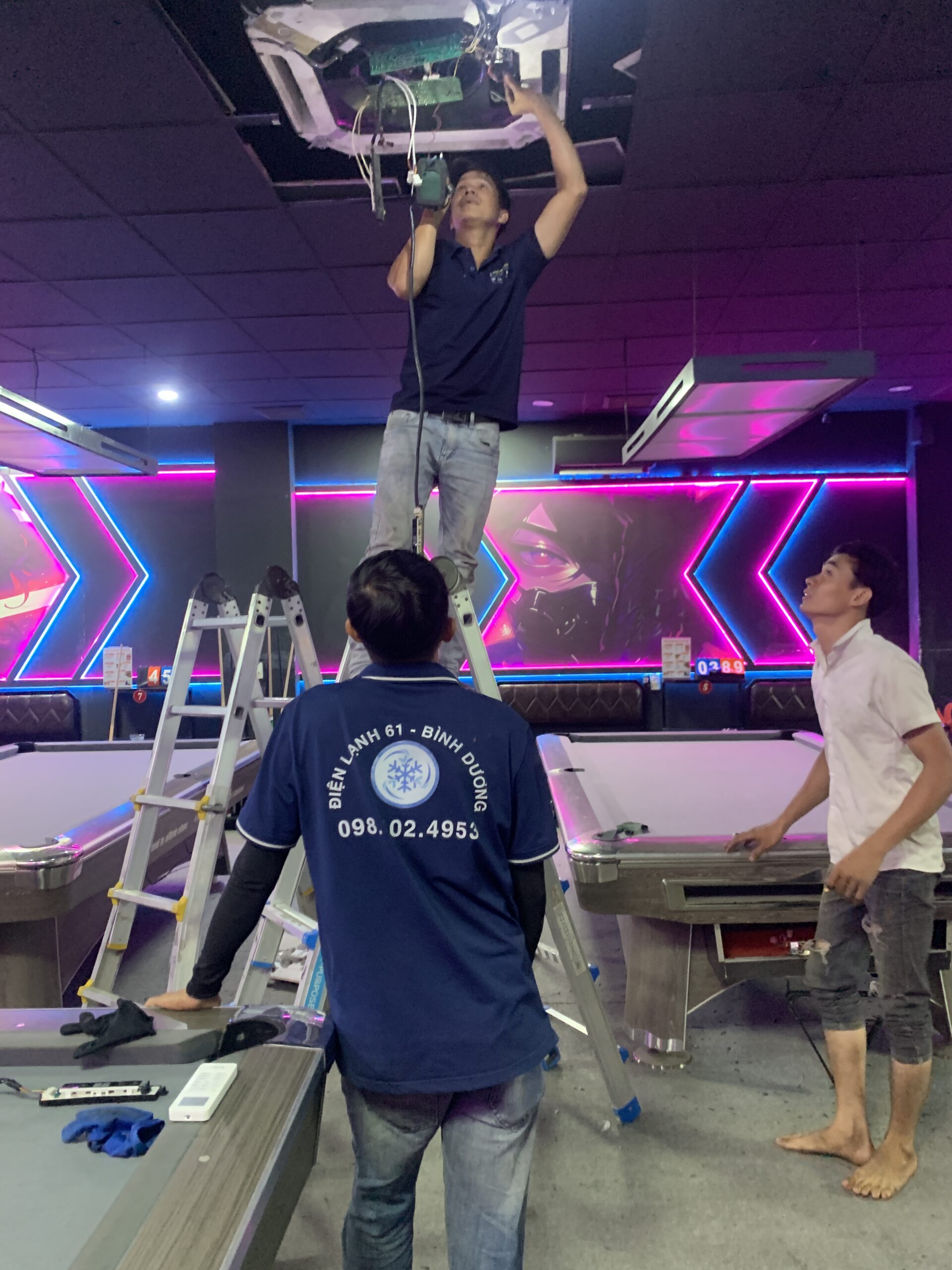 Kỹ thuật viên Điện Lạnh 61 kiểm tra và khắc phục lỗi máy lạnh không lạnh tại nhà Dĩ An