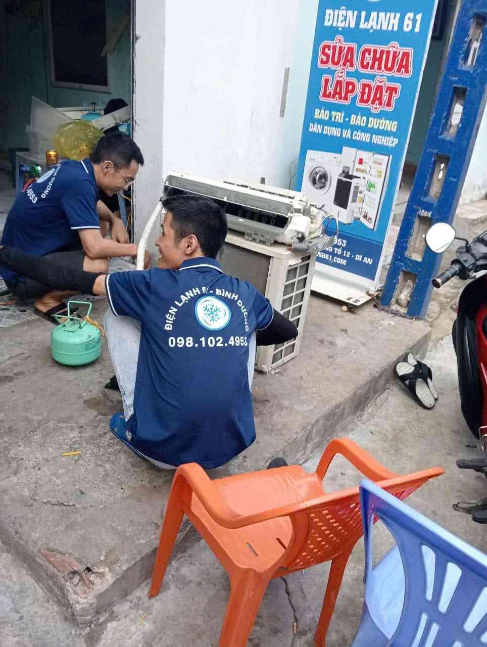 May-lanh-Toshiba-mat-nguon-duoc-sua-boi-ky-thuat-vien-Thuan-An Máy lạnh Toshiba mất nguồn được sửa bởi kỹ thuật viên Thuận An