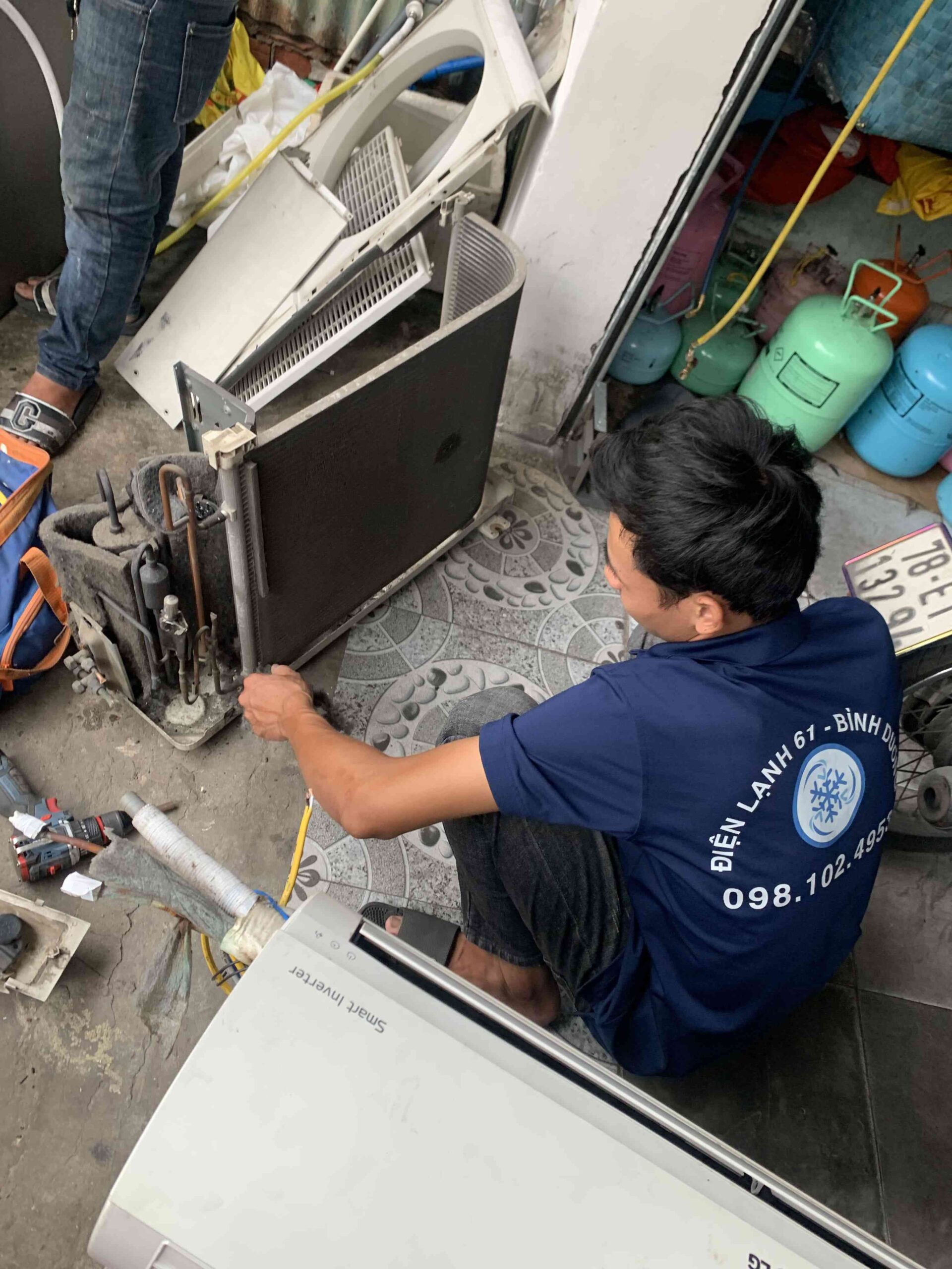 Thay-tu-may-lanh-bi-yeu-lanh-tai-khu-dan-cu-Thuan-Giao-Thuan-An Thay tụ máy lạnh bị yếu lạnh tại khu dân cư Thuận Giao, Thuận An