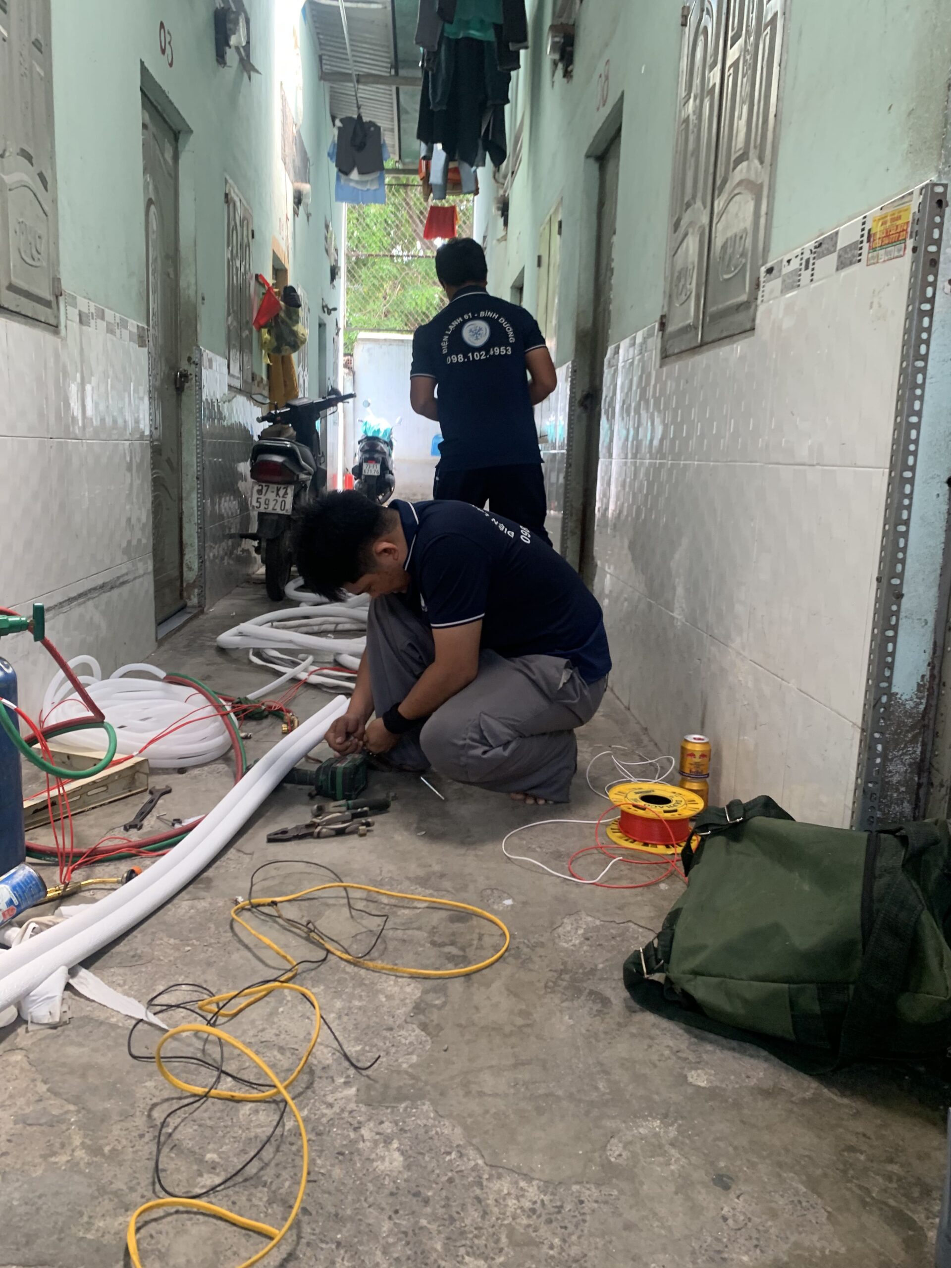 Tu-van-vi-tri-lap-dat-may-lanh-toi-uu-cho-khach-hang-tai-Thuan-An Tư vấn vị trí lắp đặt máy lạnh tối ưu cho khách hàng tại Thuận An
