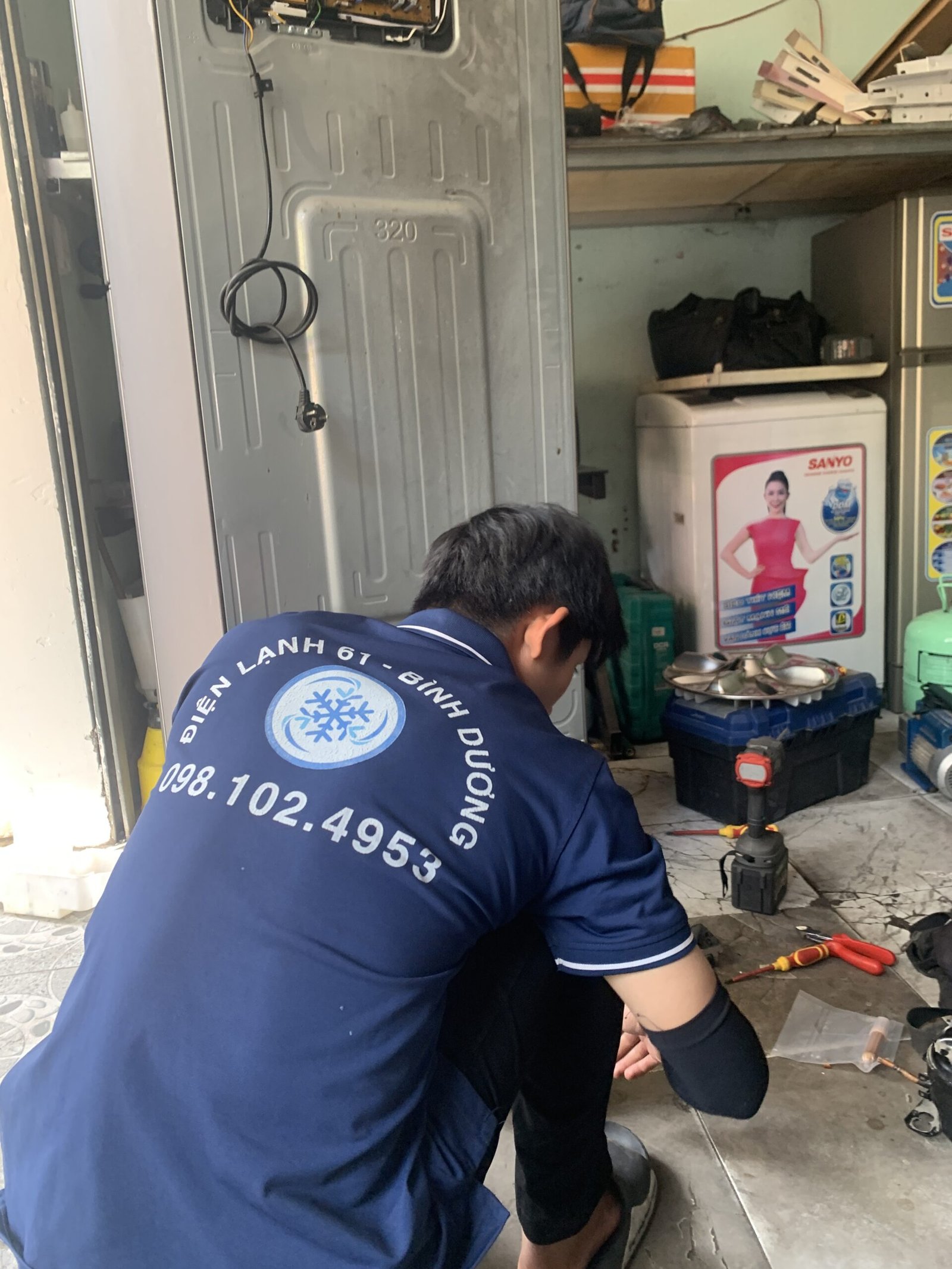 Kiểm tra và xử lý tủ lạnh Aqua mất nguồn