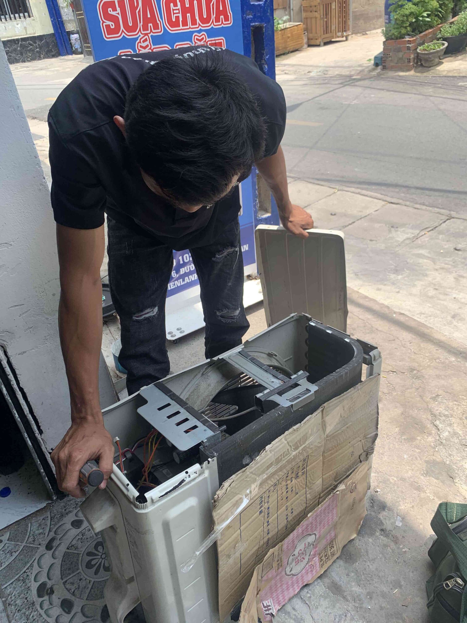 Di dời dàn lạnh của máy lạnh Di dời dàn lạnh của máy lạnh