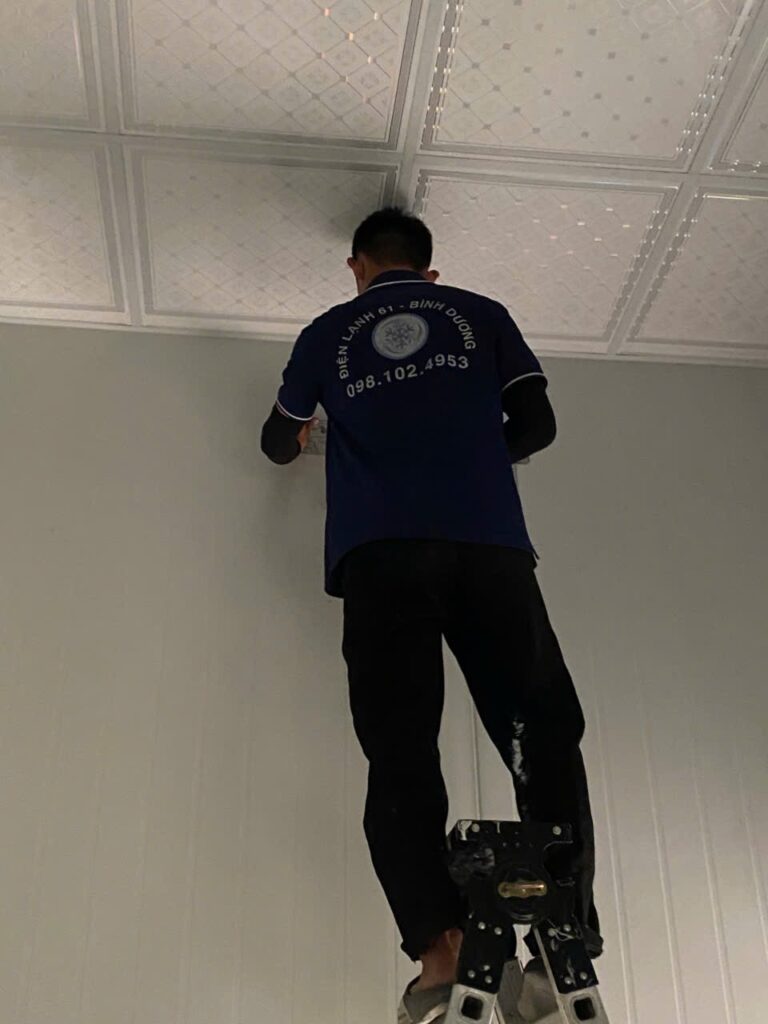 Điện lạnh 61 chuyên rửa máy lạnh tại Thủ Dầu Một chuyên nghiệp và sạch sẽ