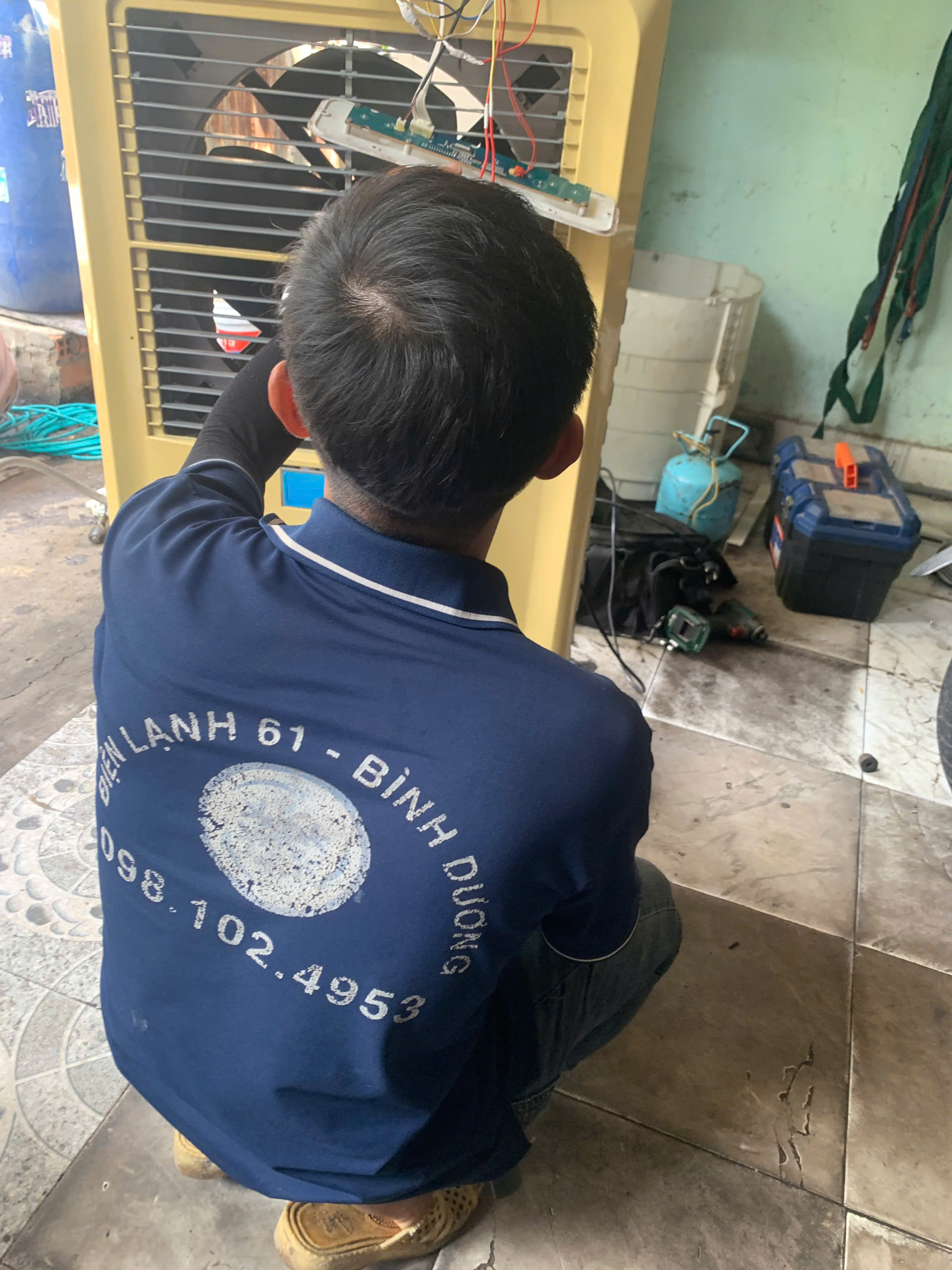 Khac-phuc-loi-quat-hoi-nuoc-Sunhouse-mat-nguon-khong-len-den-bao Khắc phục lỗi quạt hơi nước Sunhouse mất nguồn không lên đèn báo