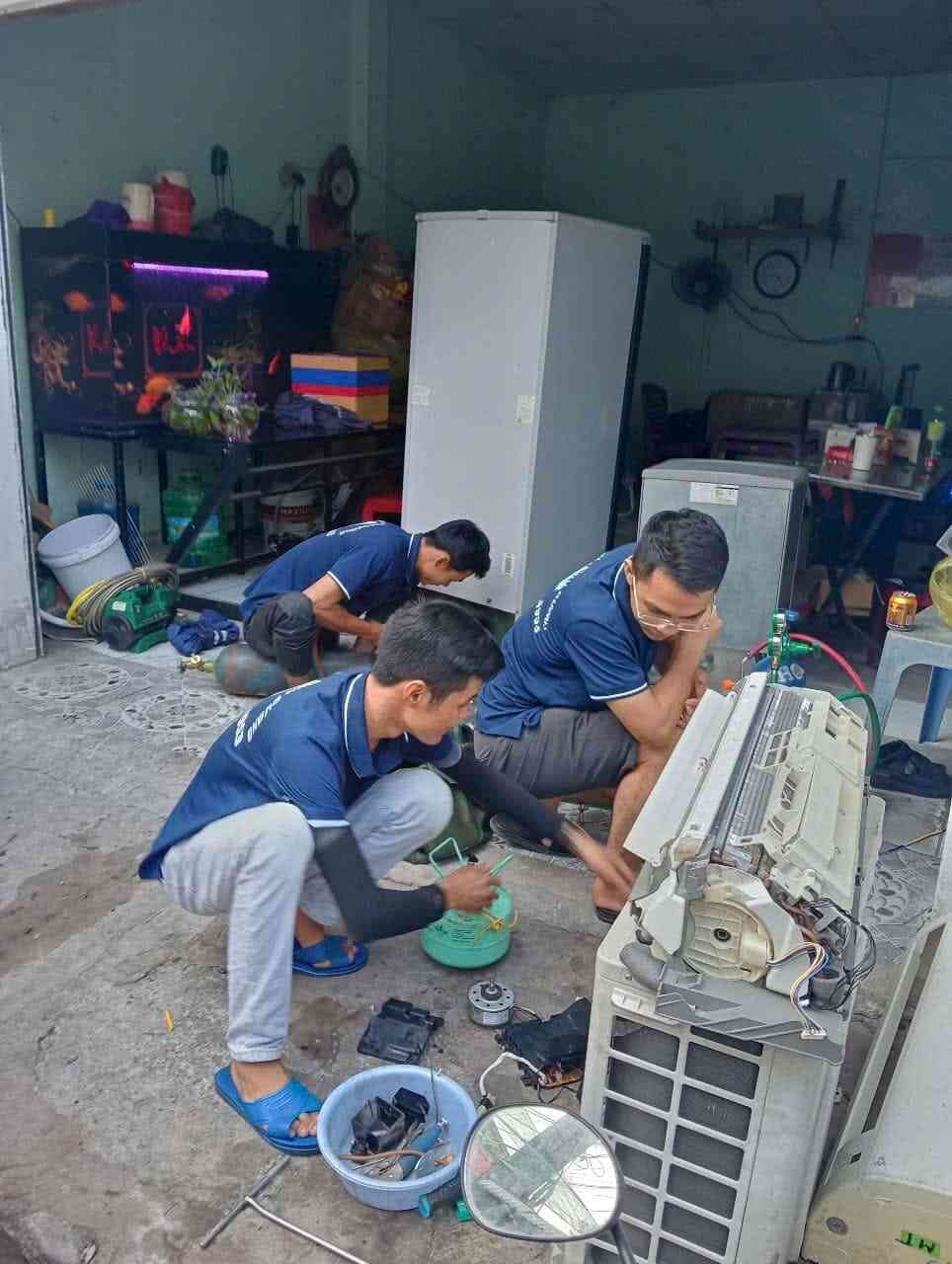 Máy lạnh bị chảy nước Điện Lạnh 61