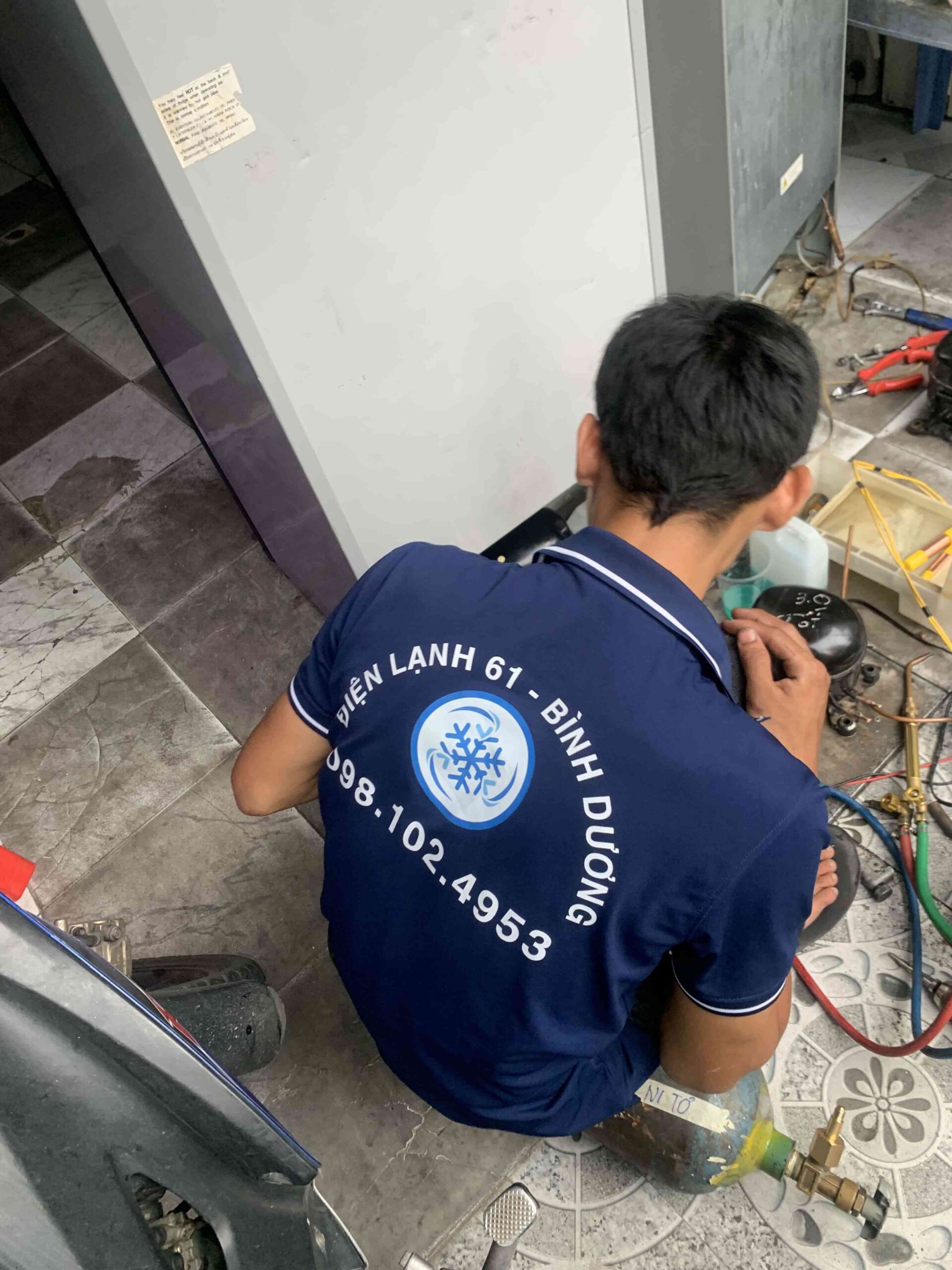 Thay-the-block-tu-lanh-tai-nha-khach-hang-tai-Phu-Cuong-Thu-Dau-Mot Thay thế block tủ lạnh tại nhà khách hàng tại Phú Cường Thủ Dầu Một