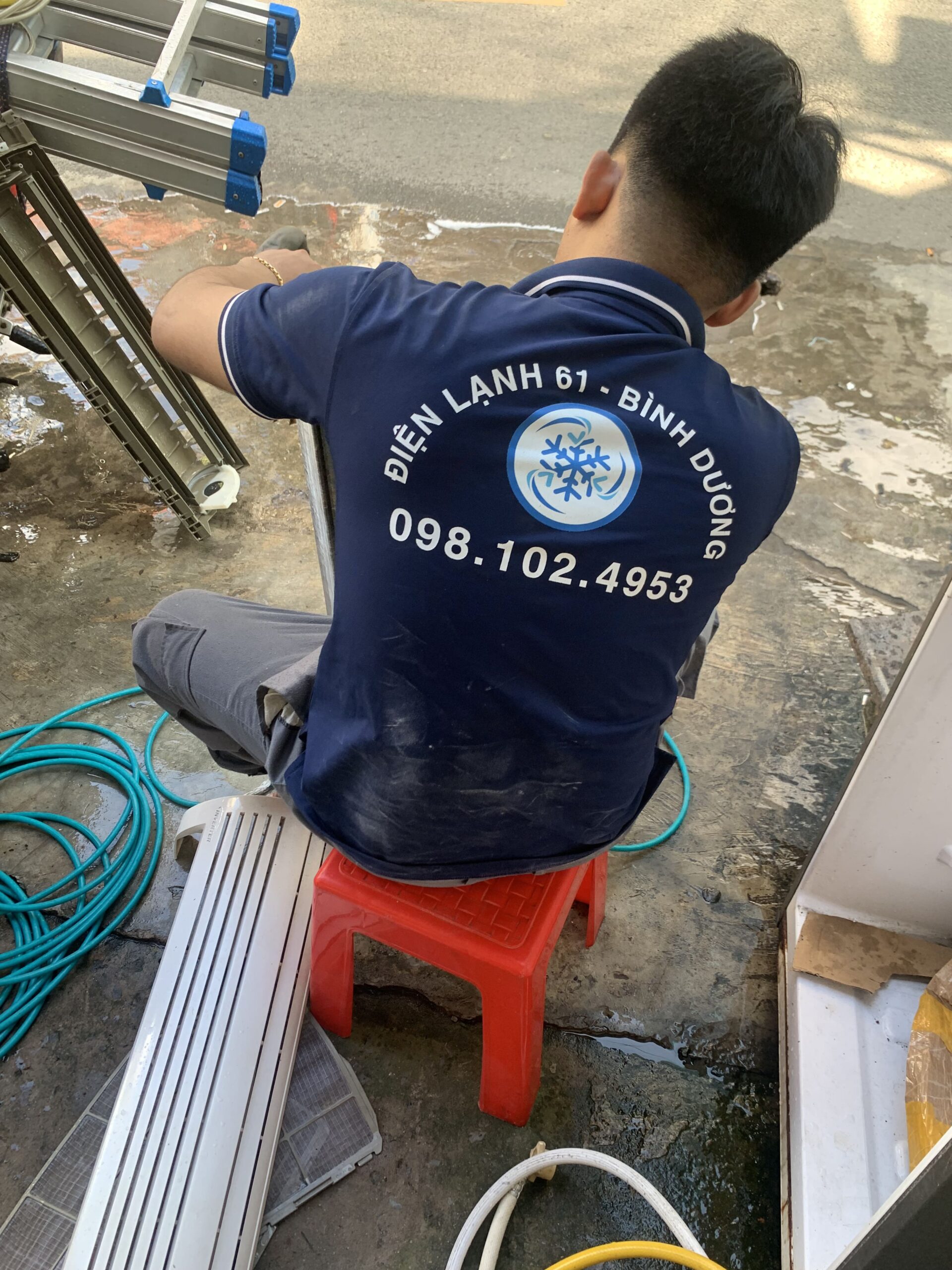 rửa máy lạnh Thủ Dầu Một giá rẻ rửa máy lạnh Thủ Dầu Một giá rẻ