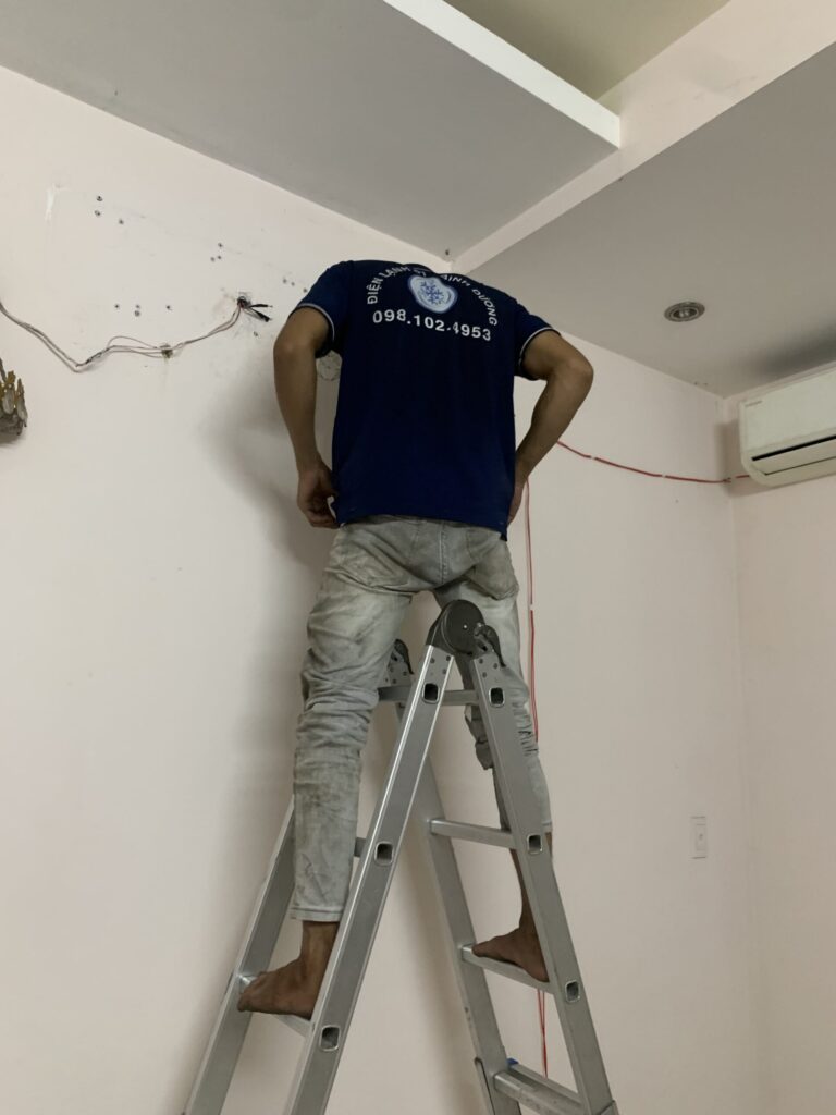 Dịch vụ bơm gas máy lạnh Dĩ An hỗ trợ kiểm tra miễn phí rò rỉ gas ở các đầu rắc co.