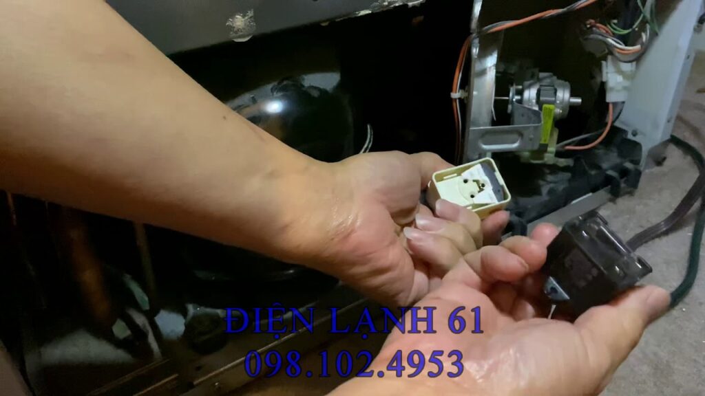 Hướng dẫn kiểm tra nguồn điện tủ lạnh tại nhà Hướng dẫn kiểm tra nguồn điện tủ lạnh tại nhà