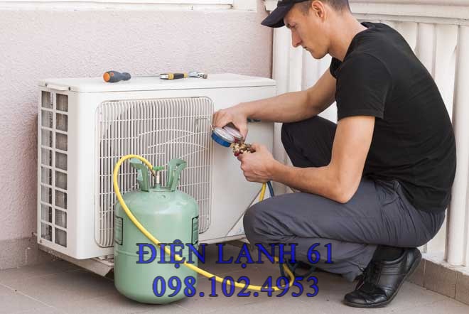 Kỹ thuật viên Điện Lạnh 61 bơm gas máy lạnh tại Thuận An Kỹ thuật viên Điện Lạnh 61 bơm gas máy lạnh tại Thuận An
