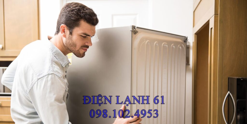 Ngăn kéo tủ lạnh lỏng lẻo, gây tiếng kêu lạch cạch Ngăn kéo tủ lạnh lỏng lẻo, gây tiếng kêu lạch cạch