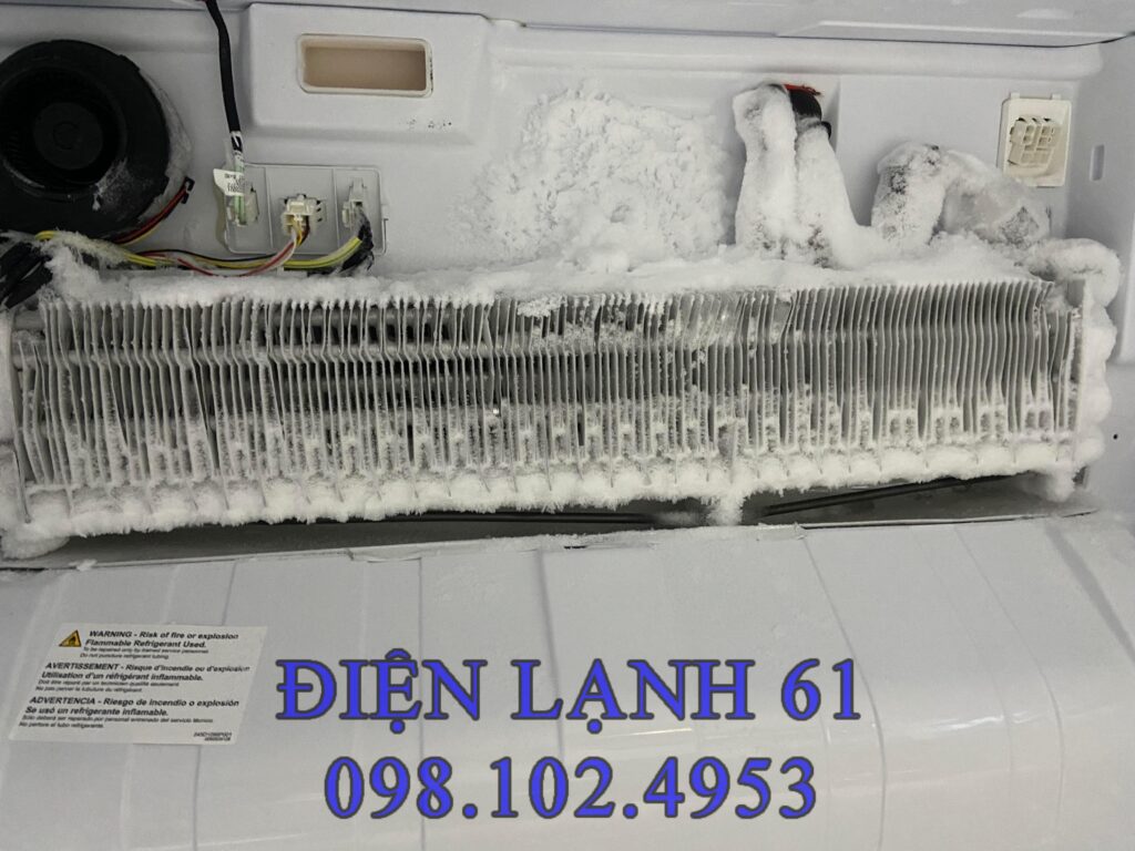 Tủ Lạnh Không Đông Đá: Nguyên Nhân & Cách Khắc phục Tủ Lạnh Không Đông Đá: Nguyên Nhân & Cách Khắc phục