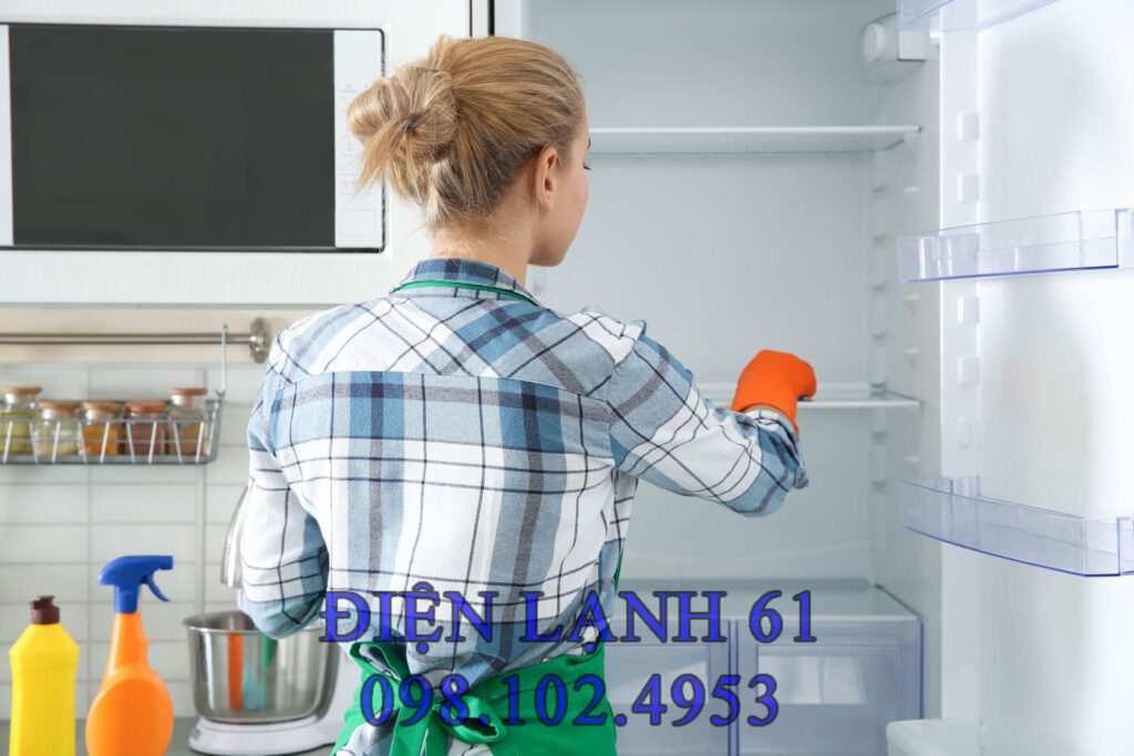 hoàn tất quá trình vệ sinh, tủ lạnh sạch sẽ
