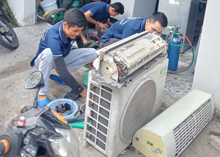 Tháo lắp máy lạnh tại Điện Lạnh 61