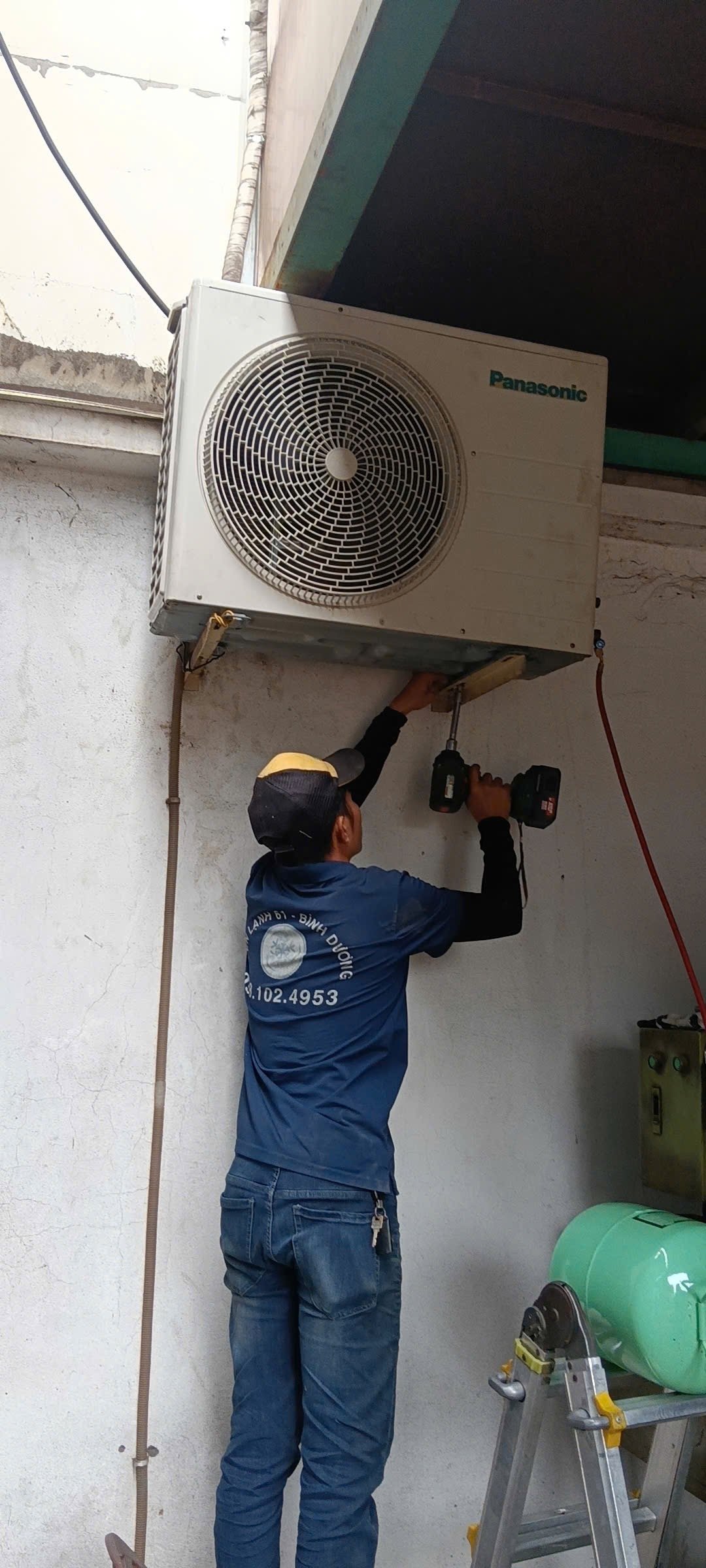Kiểm tra máy lạnh không mát cho khách hàng Điện lạnh 61 Kiểm tra máy lạnh không mát cho khách hàng Điện lạnh 61