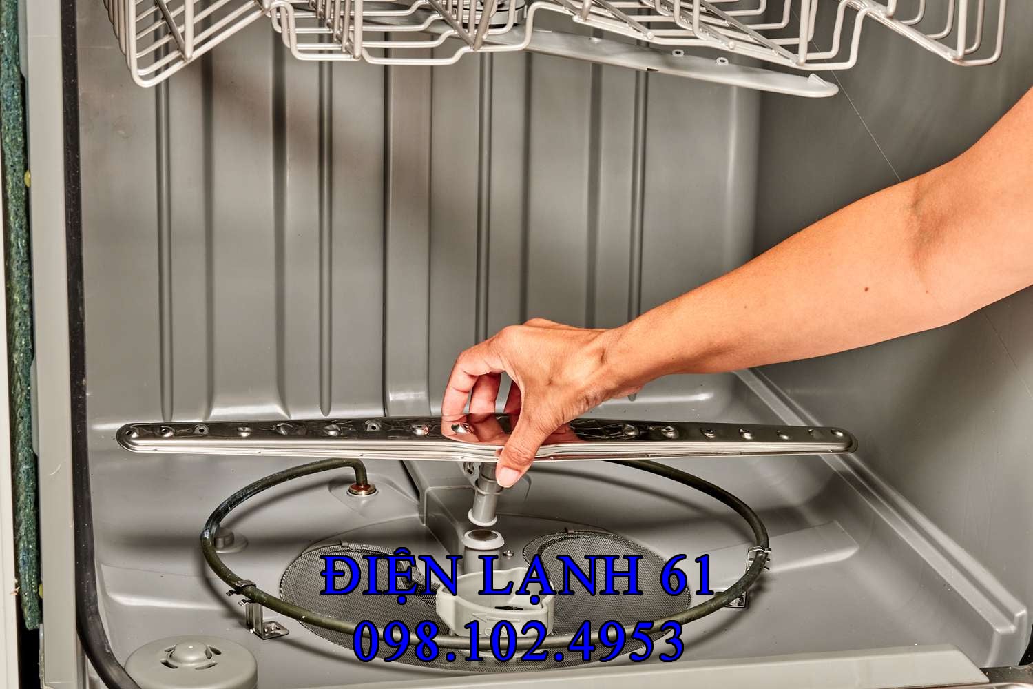 Công cụ và thiết bị sửa máy rửa chén chuyên dụng