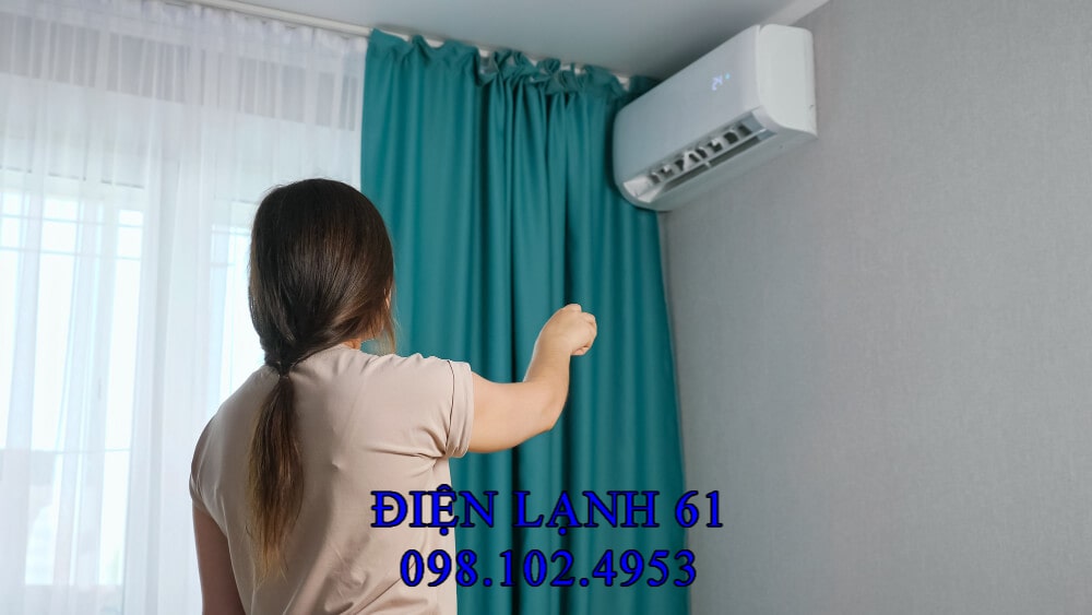 Khách hàng hài lòng sau khi máy lạnh hoạt động ổn định Khách hàng hài lòng sau khi máy lạnh hoạt động ổn định