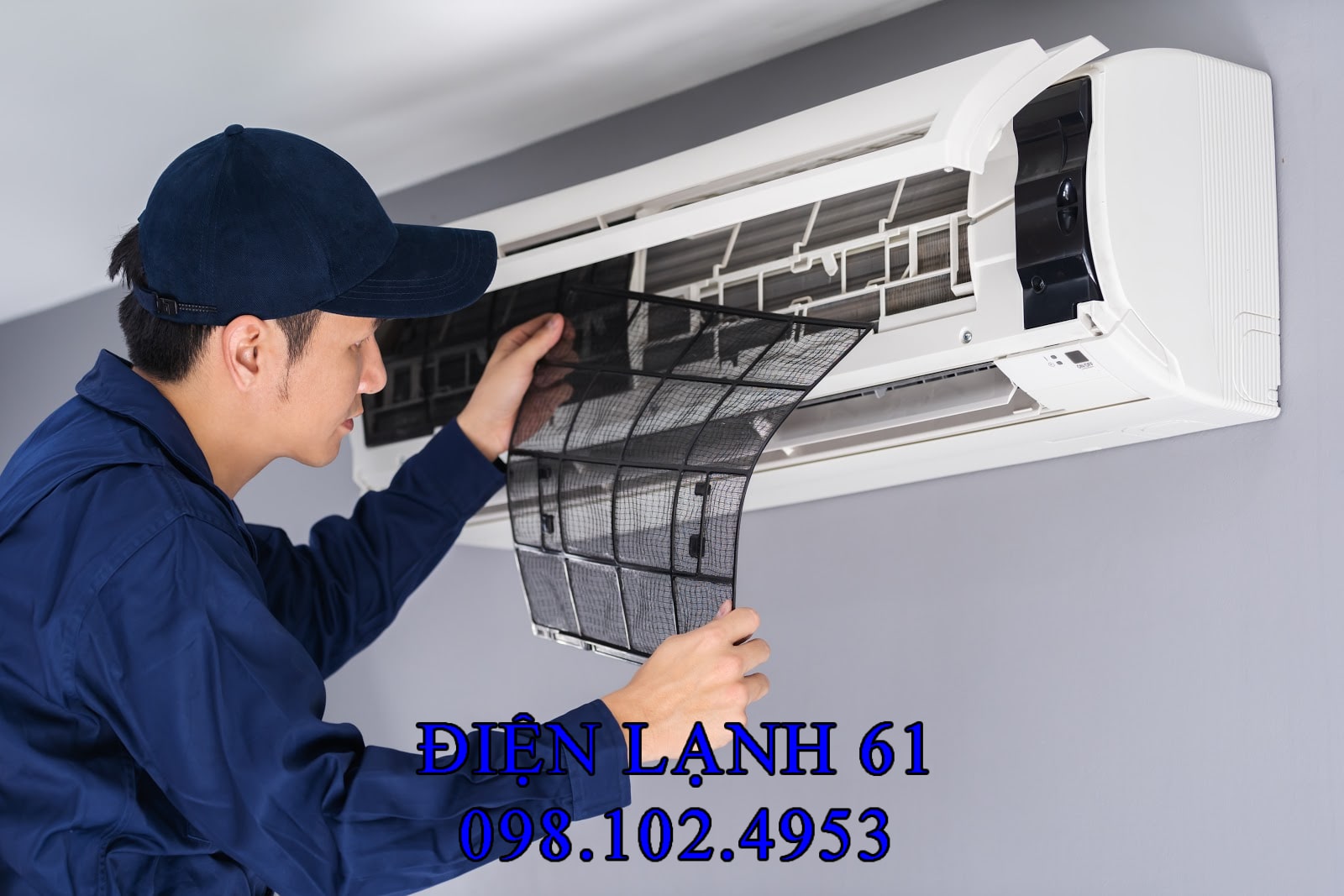 Kỹ thuật viên Điện Lạnh 61 vệ sinh lưới lọc máy lạnh