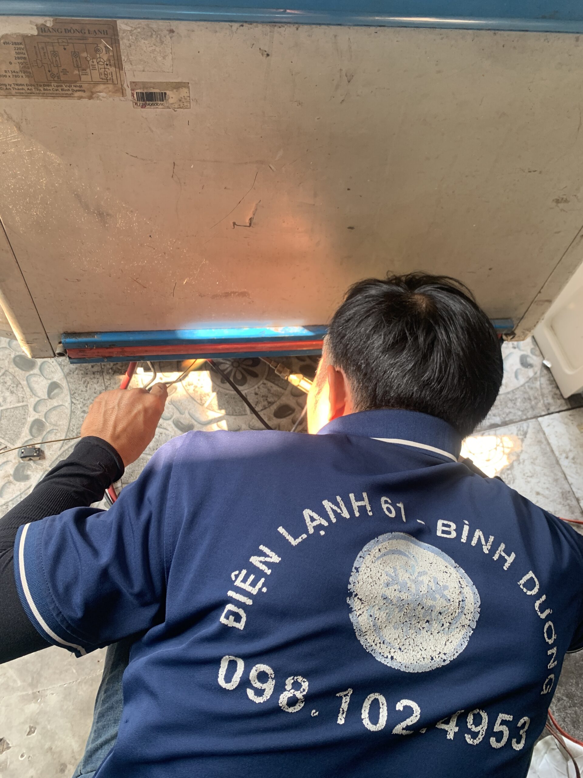 Sửa chữa và bảo trì tủ đông công nghiệp nhà hàng tại Bình Dương