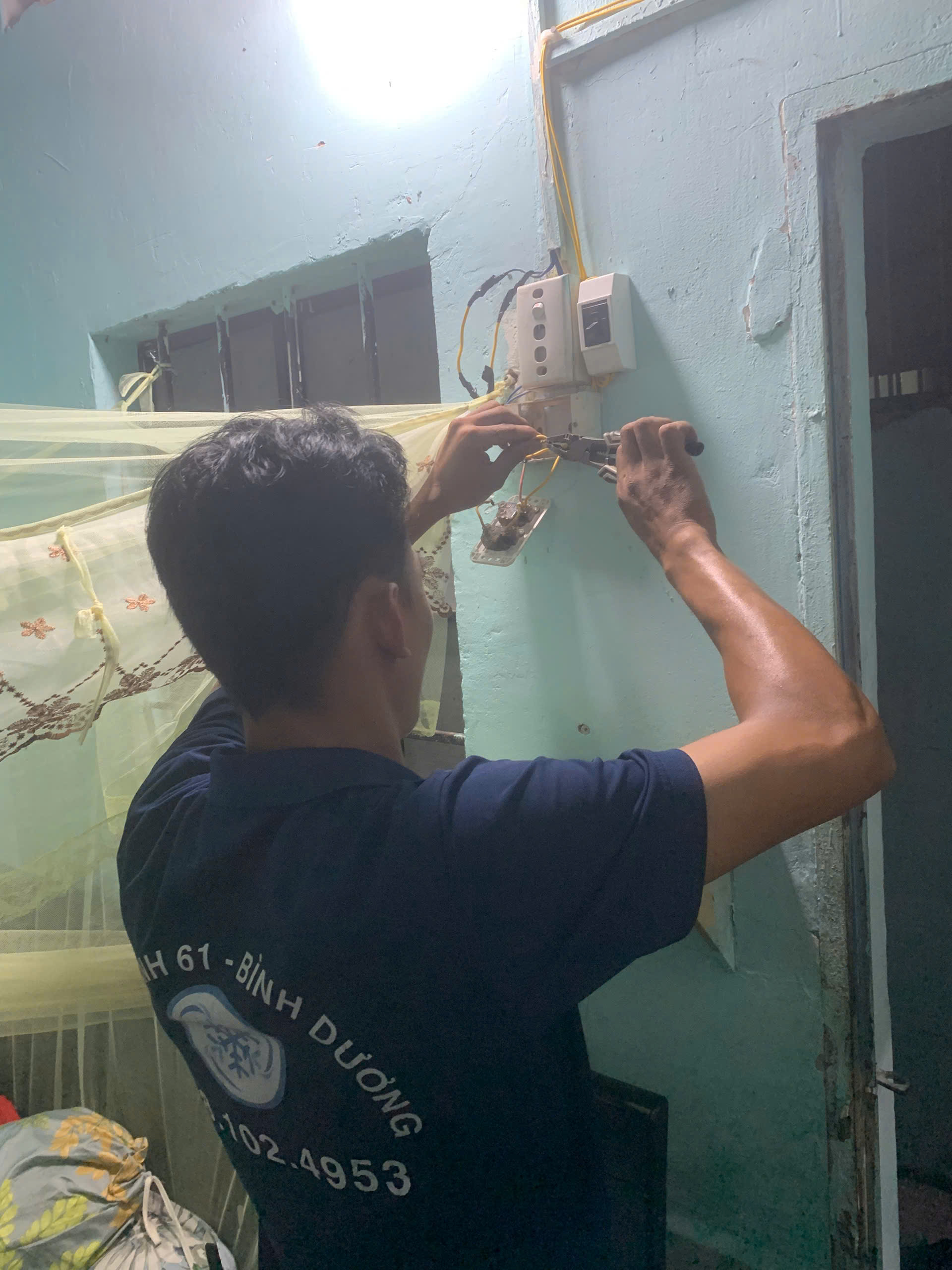 Thao-lap-dieu-hoa-cac-hang-Daikin-Panasonic-LG-Samsung-tai-Lai-Thieu Tháo lắp điều hòa các hãng Daikin Panasonic LG Samsung tại Lái Thiêu