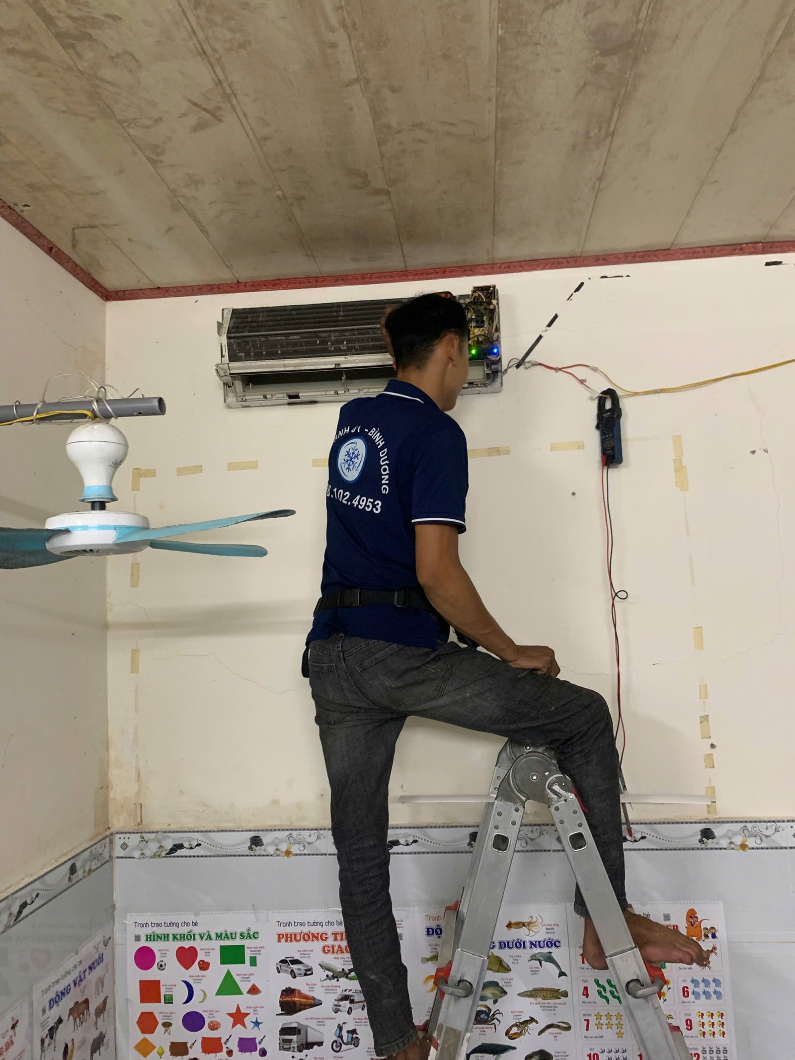 Lắp đặt đầu lạnh máy lạnh Daikin