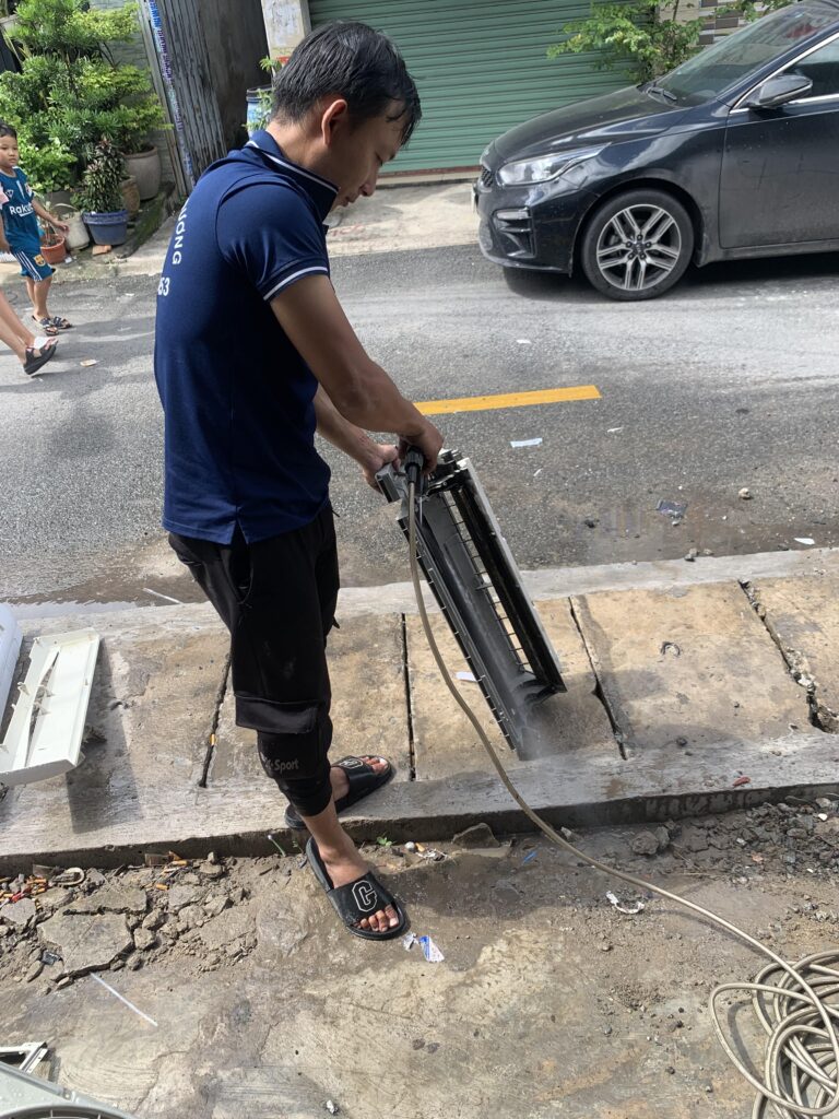 ve-sinh-may-lanh-dong-hoa-truoc-va-sau