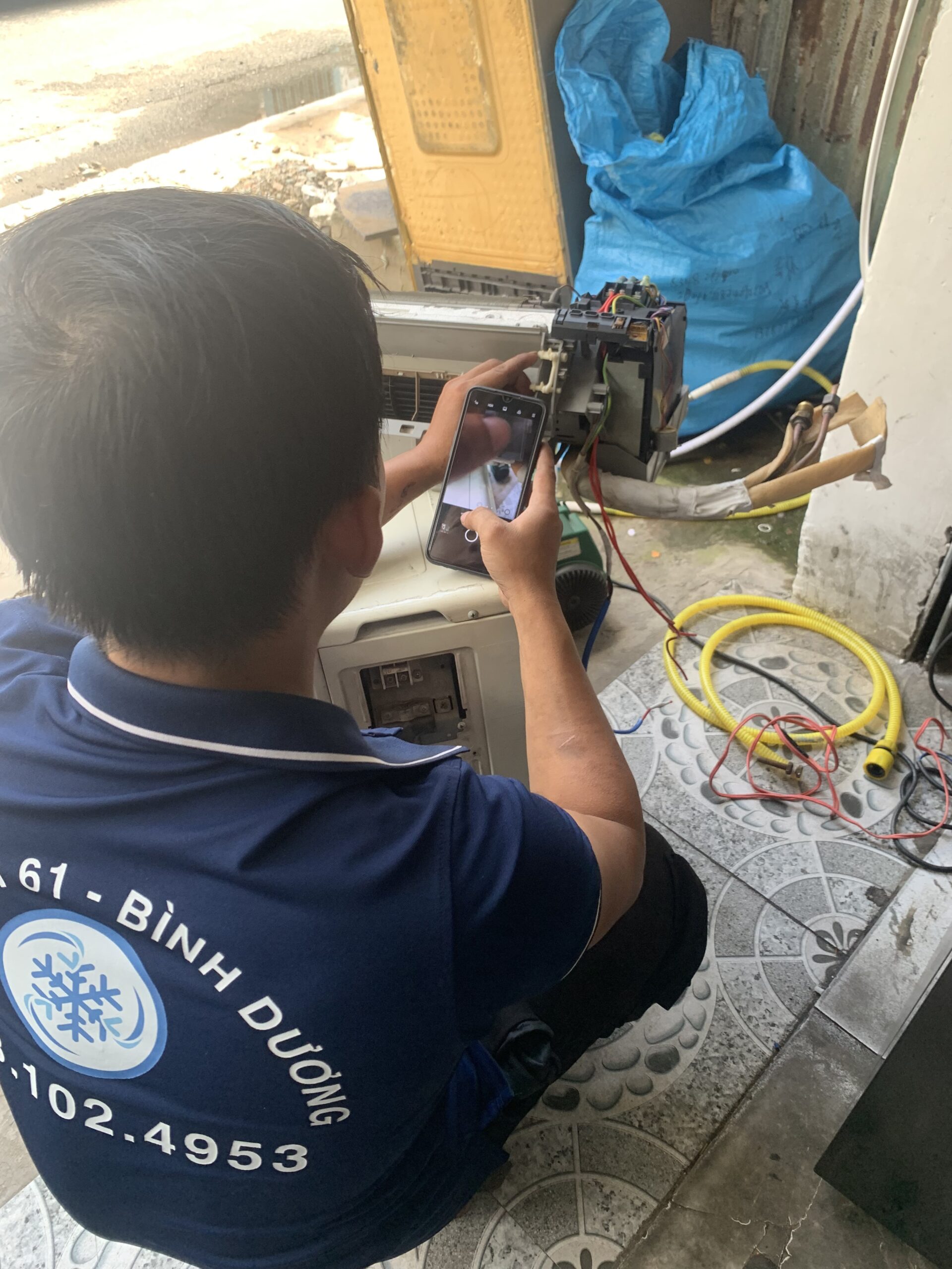 Dịch vụ sửa máy lạnh Phú Lợi giá rẻ, uy tín của Điện Lạnh 61