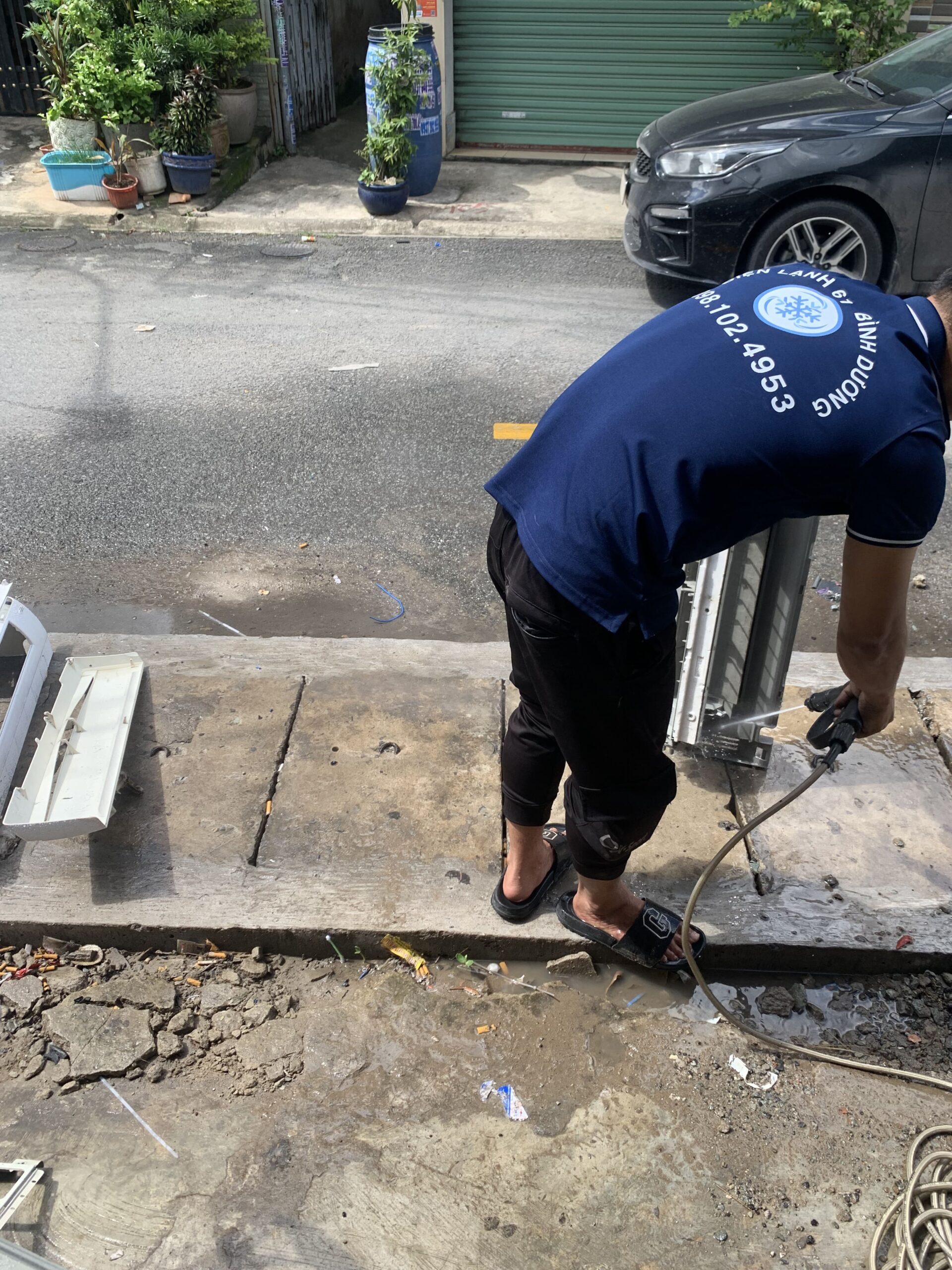 Hiện tượng máy lạnh bị đóng tuyết cần được sửa chữa ngay bởi thợ chuyên nghiệp tại Bình Hòa
