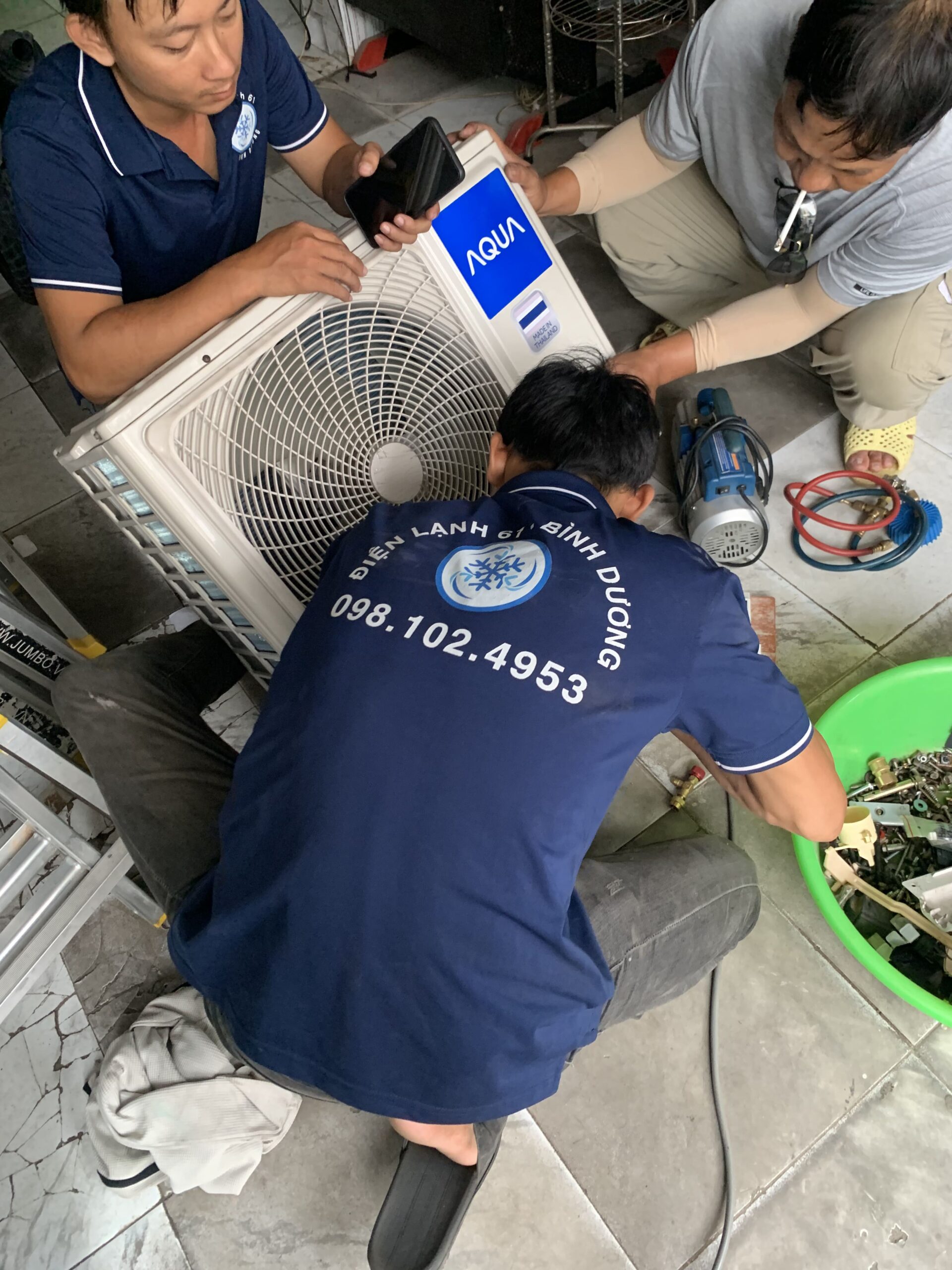 Hút chân không đường ống gas - bước quan trọng khi lắp máy lạnh.