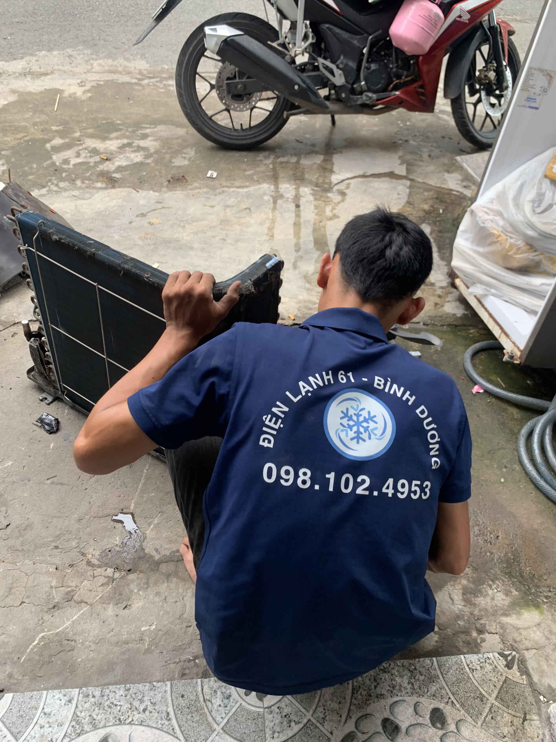 Sửa chữa cục nóng máy lạnh kêu to tại đường 22 tháng 12 Thuận Giao