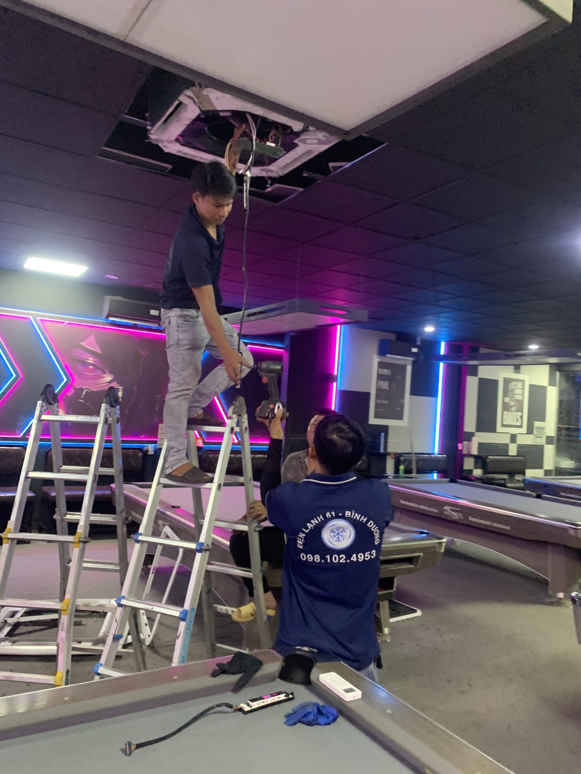 Sua-chua-may-lanh-cong-nghiep-am-tran-tai-KCN-Dong-An-Binh-Hoa Sửa chữa máy lạnh công nghiệp âm trần tại KCN Đồng An Bình Hòa