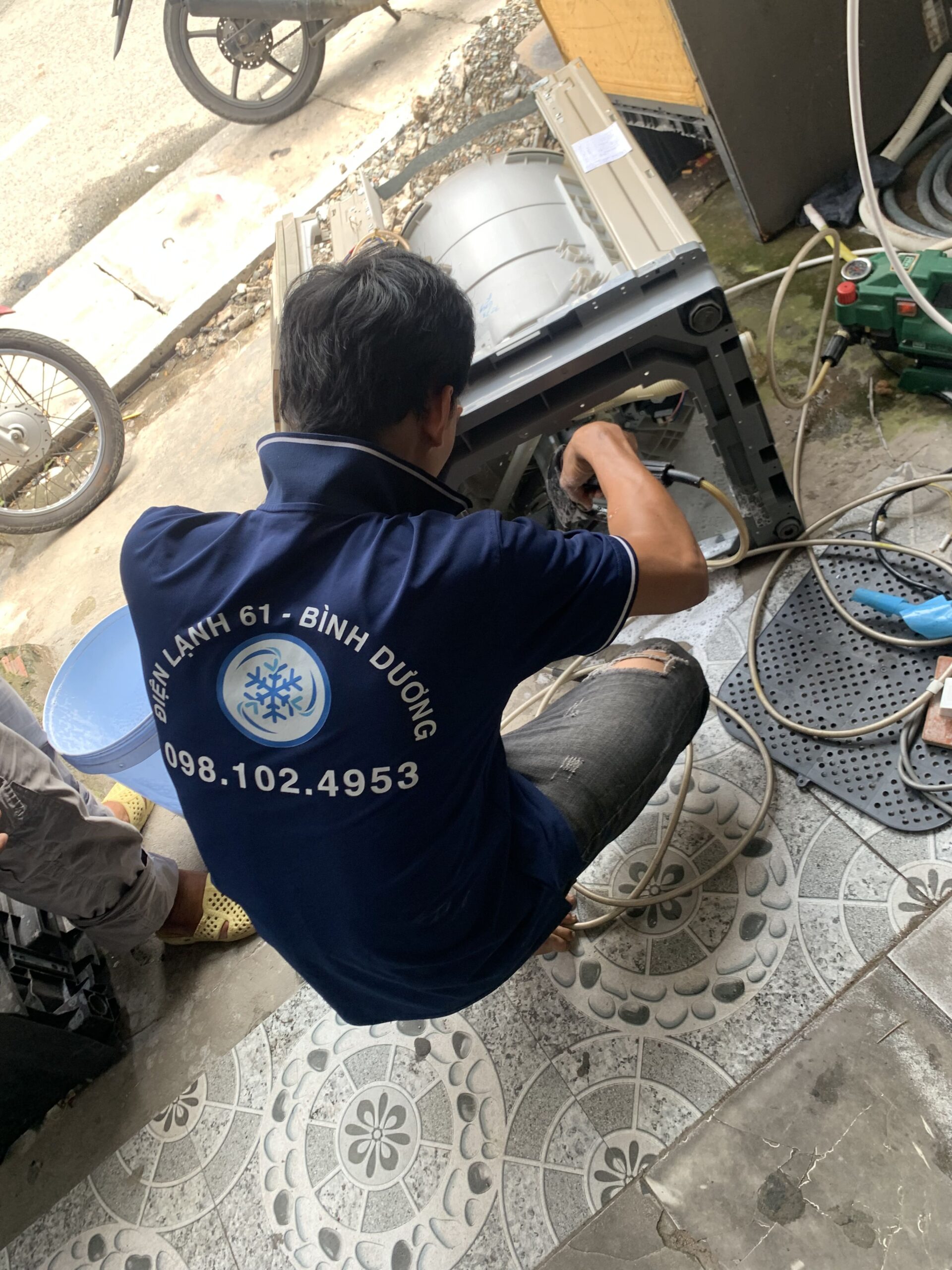 Thợ Vệ Sinh Máy Giặt Tại Phú Lợi Của Điện Lạnh 61 Chuyên Nghiệp