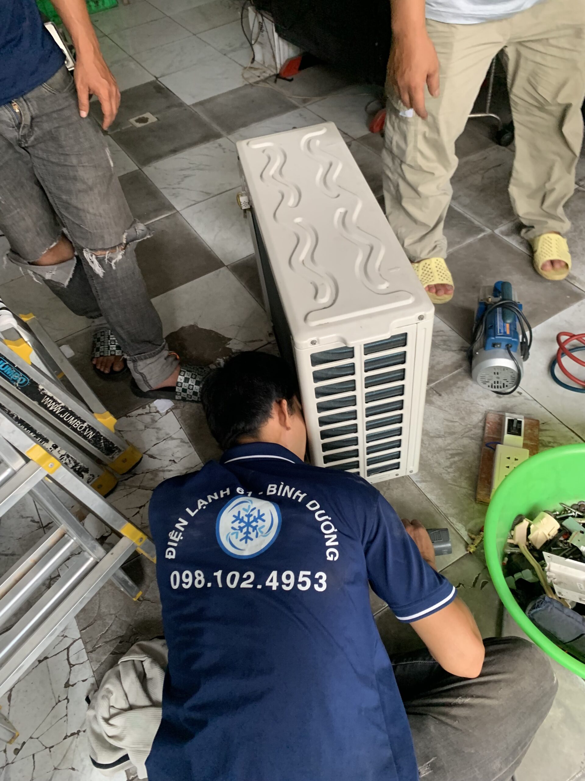 Tư vấn vị trí lắp đặt máy lạnh tối ưu để làm mát hiệu quả cho phòng khách tại Phú Lợi.