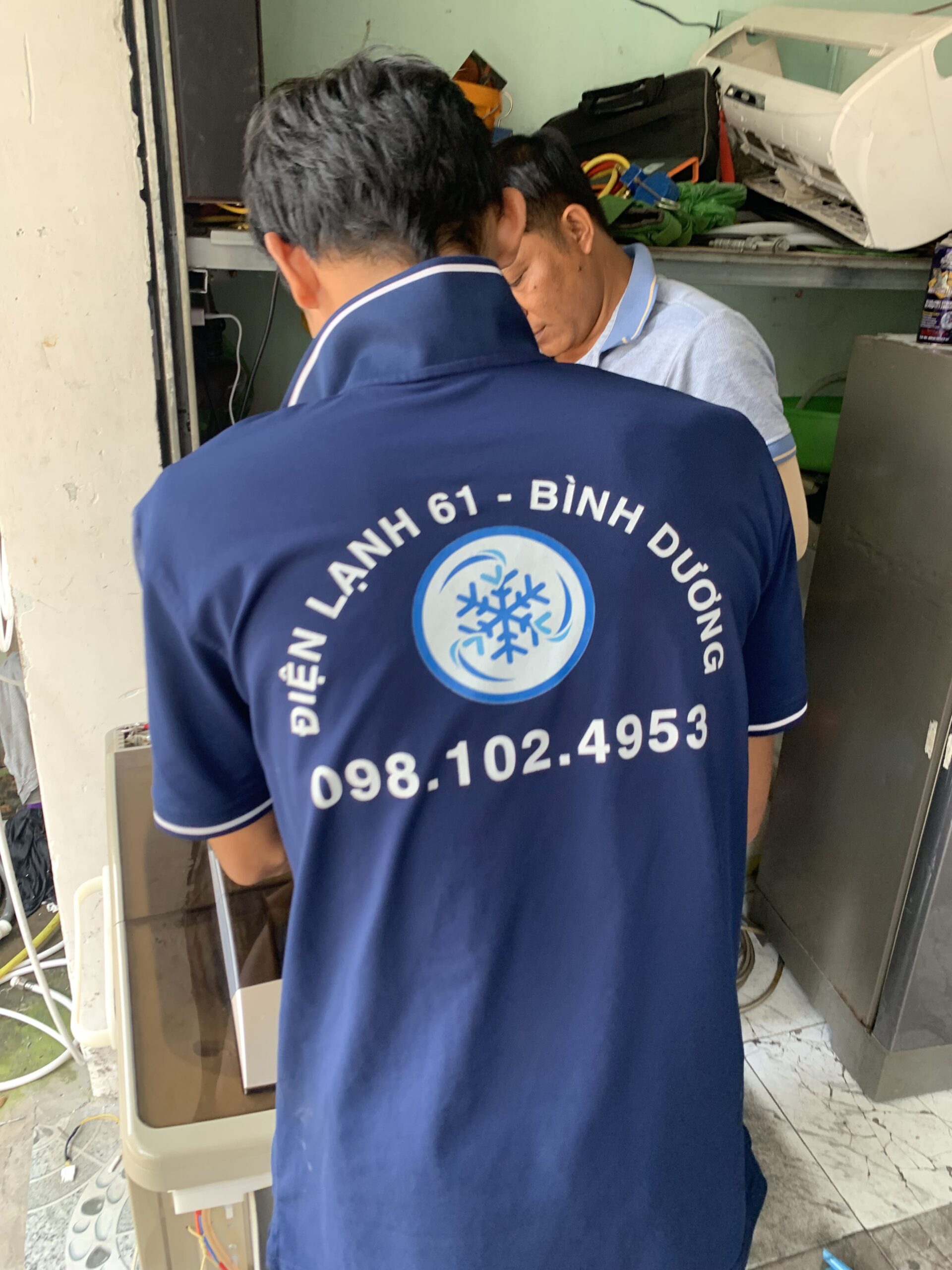Ve-sinh-may-giat-cua-ngang-chuyen-nghiep-tai-khu-vuc-Thu-Duc Vệ sinh máy giặt cửa ngang chuyên nghiệp tại khu vực Thủ Đức.