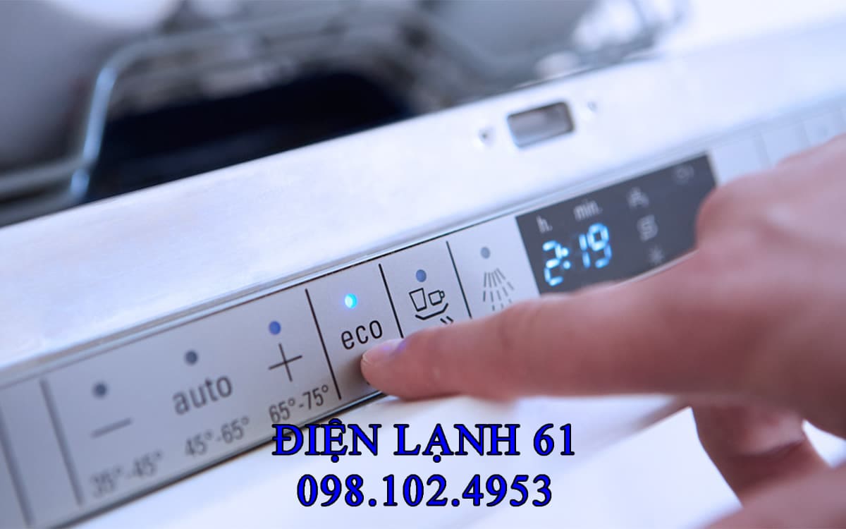 Chế độ giặt tiết kiệm Eco Wash giúp giảm chi phí tiền điện
