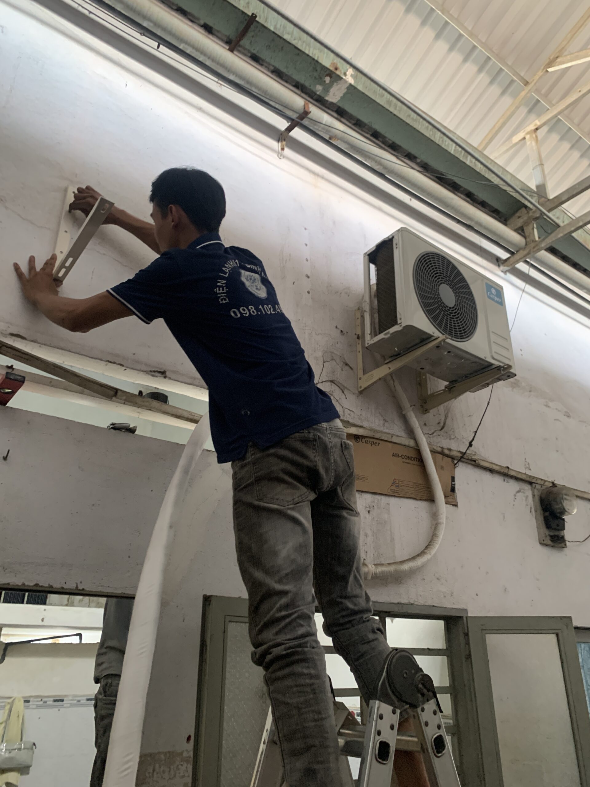 Lắp đặt máy lạnh Daikin tại Linh Xuân