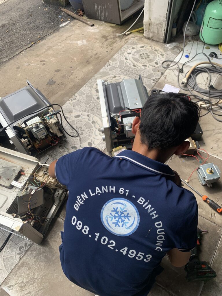 Dịch vụ sửa lò vi sóng Thuận An tại nhà uy tín an toàn - Điện Lạnh 61