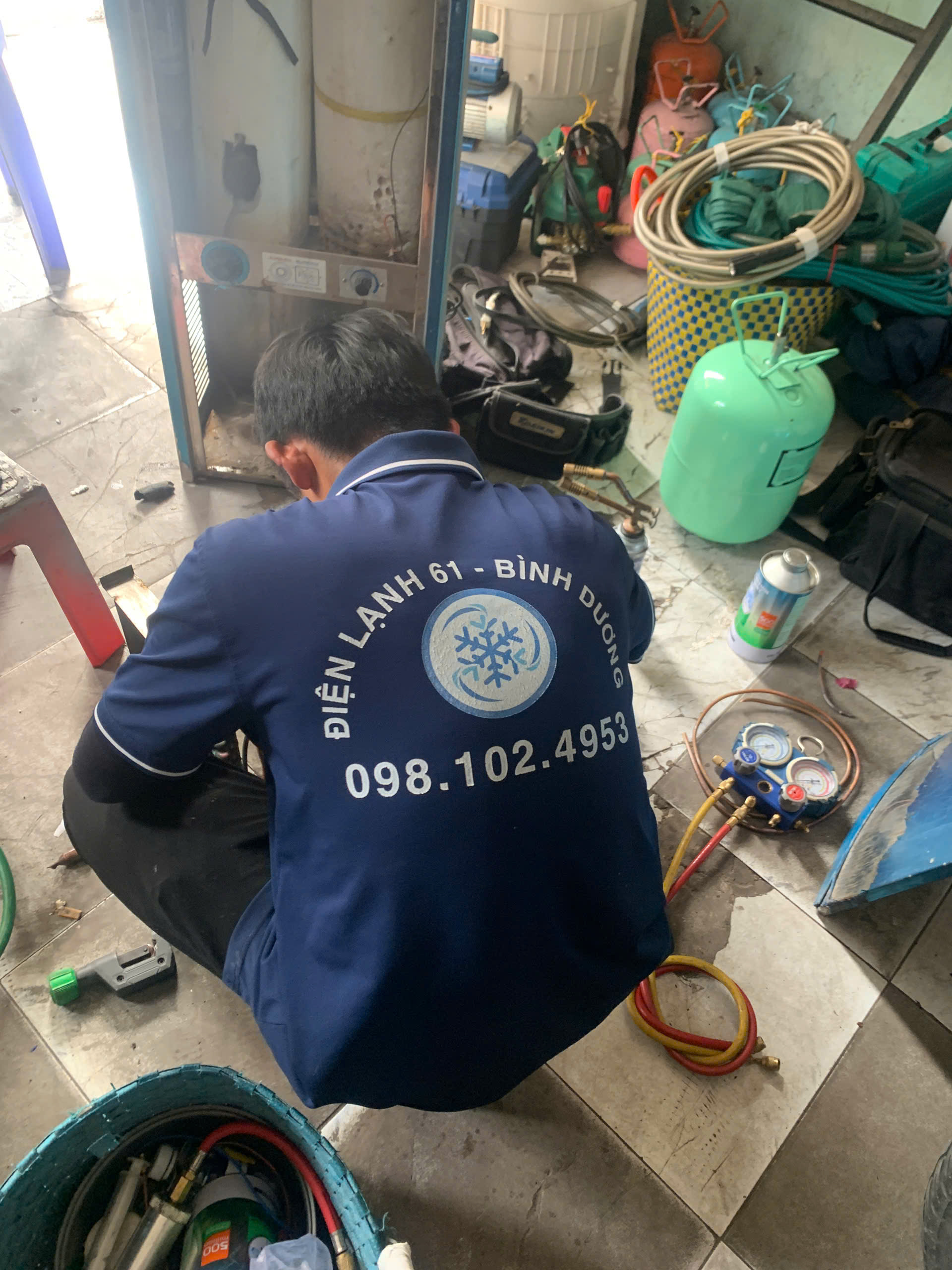 Dịch vụ thay lõi lọc thô 1 2 3 thay màng RO chính hãng tại Thuận An Bình Dương