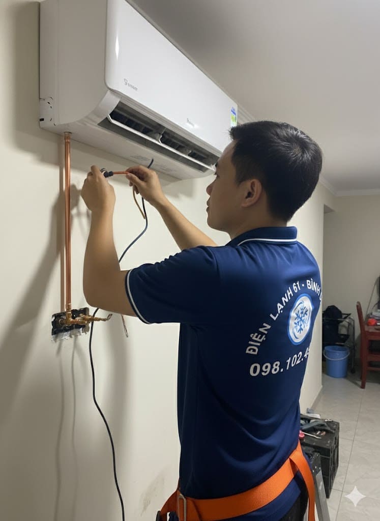 Kiểm tra vận hành máy lạnh sau khi di dời xong Kiểm tra vận hành máy lạnh sau khi di dời xong