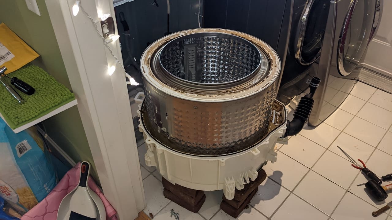 Miễn phí vệ sinh lồng giặt khi thay chảng ba tại Điện Lạnh 61.