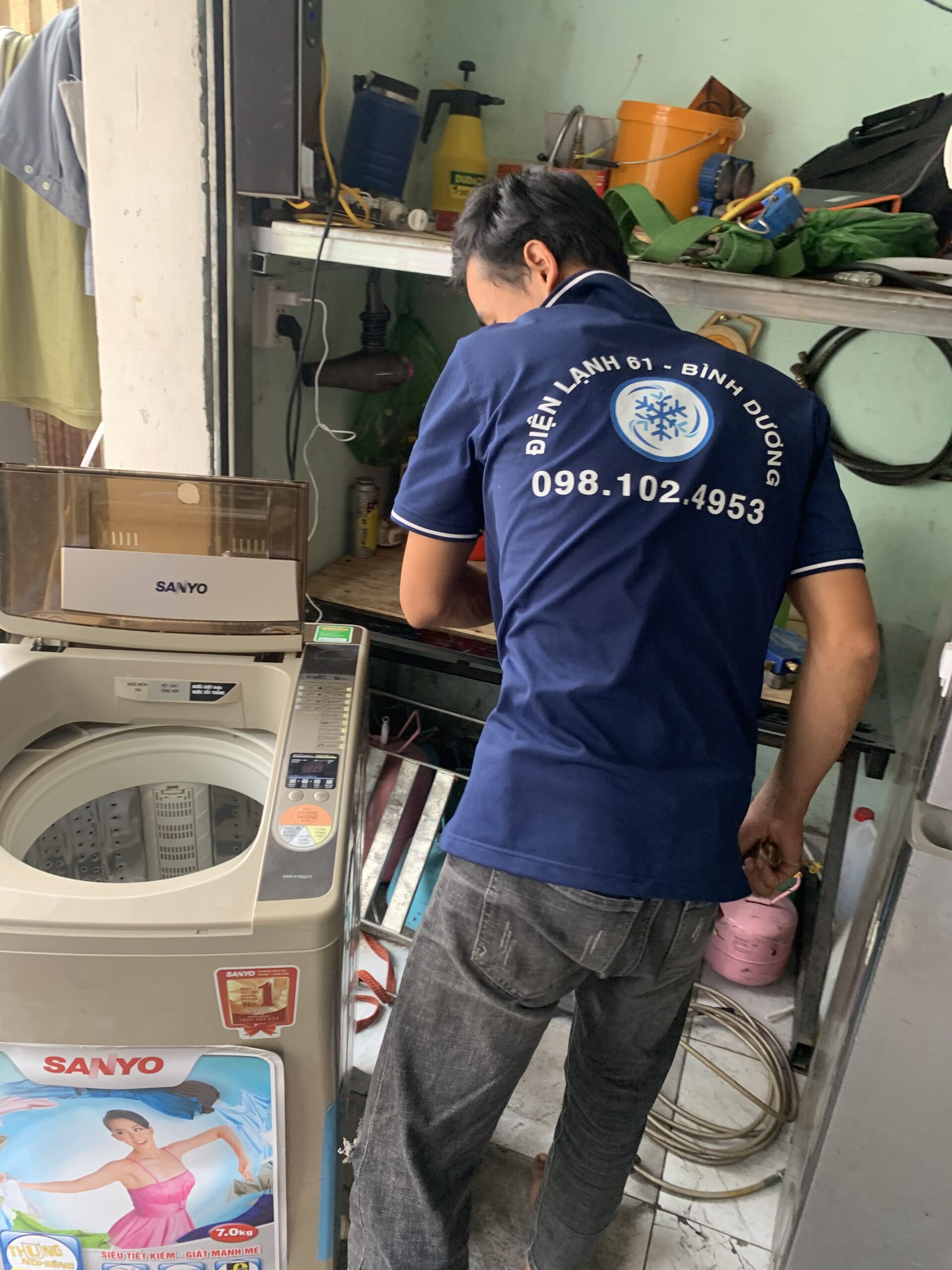 Dấu hiệu máy giặt kêu to do hỏng bi motor