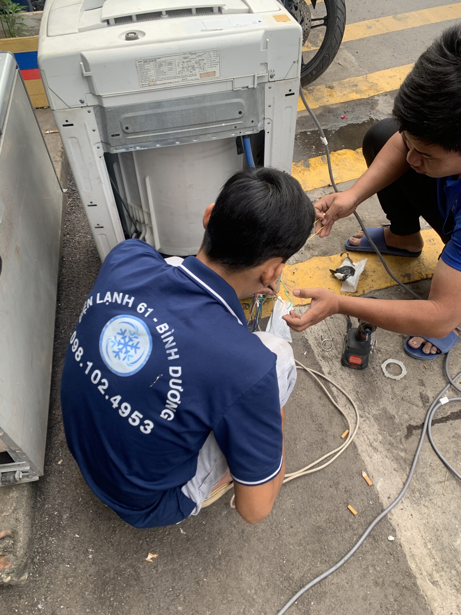 Linh kiện cảm biến mực nước máy giặt Inverter