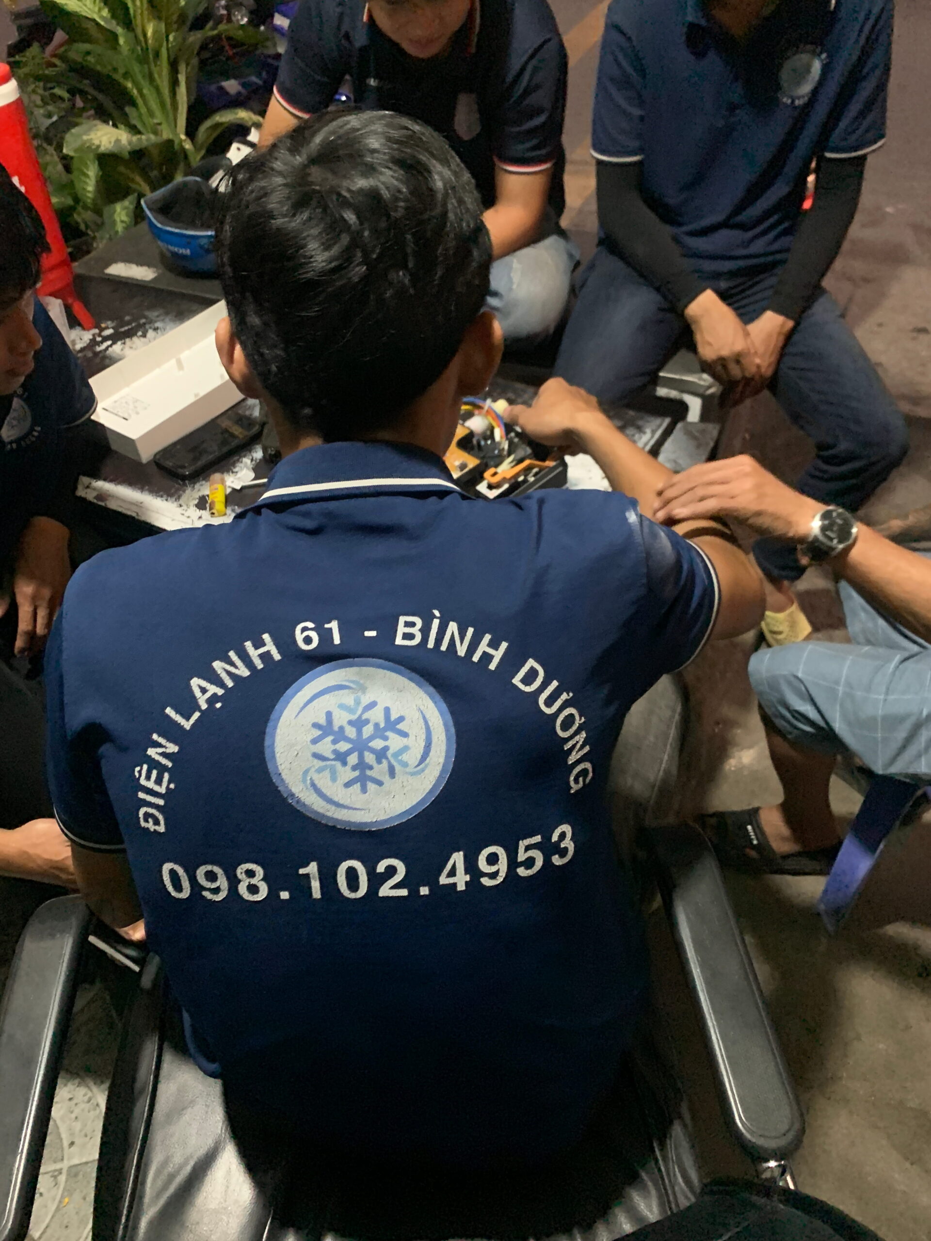 Quy trình test board máy lạnh trên bàn thí nghiệm