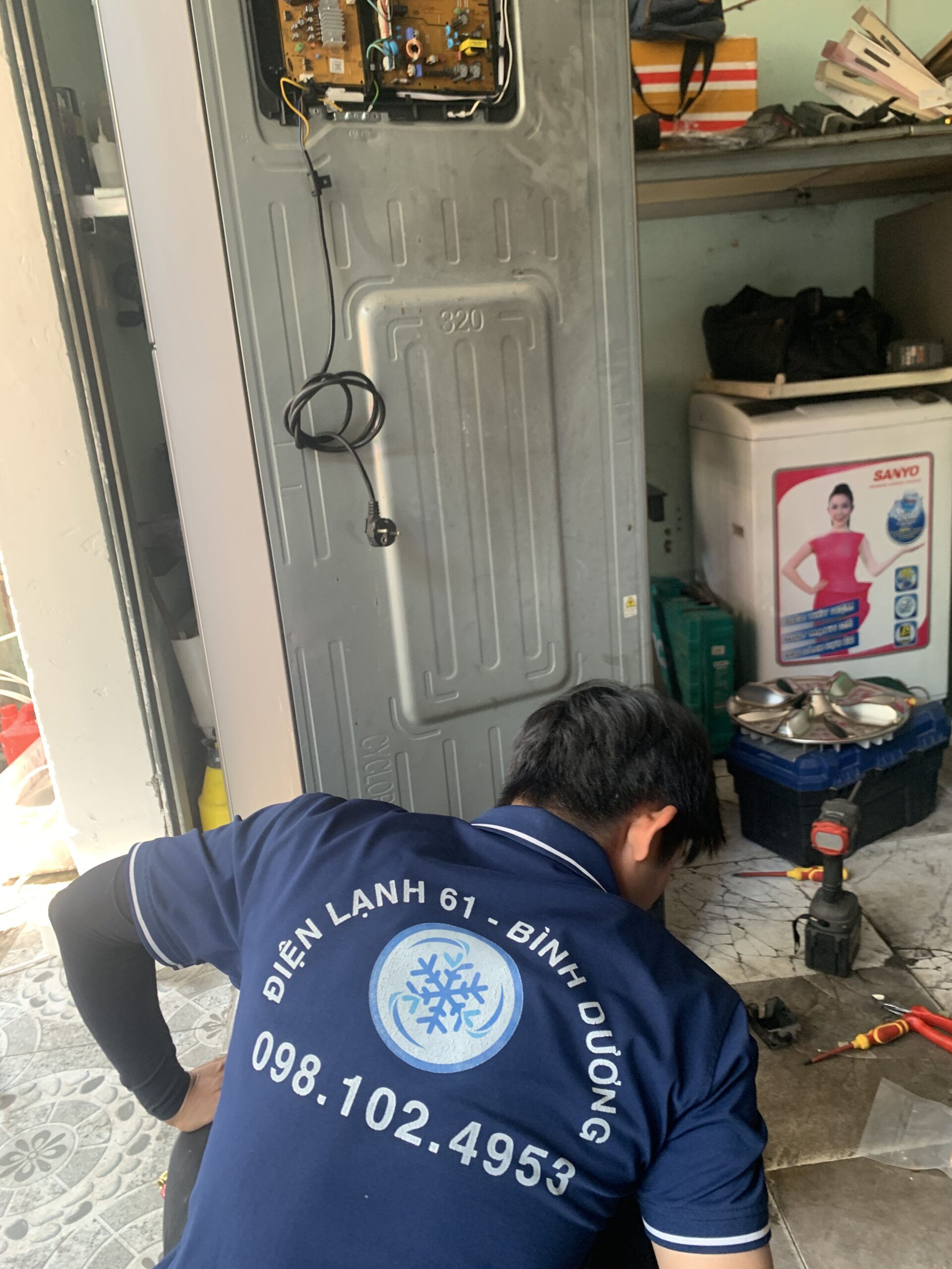 Quy trình tháo lắp và thay thế quạt tủ lạnh Panasonic