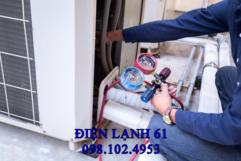 Bảng giá sửa máy lạnh xì gas mới nhất 2026 chi tiết
