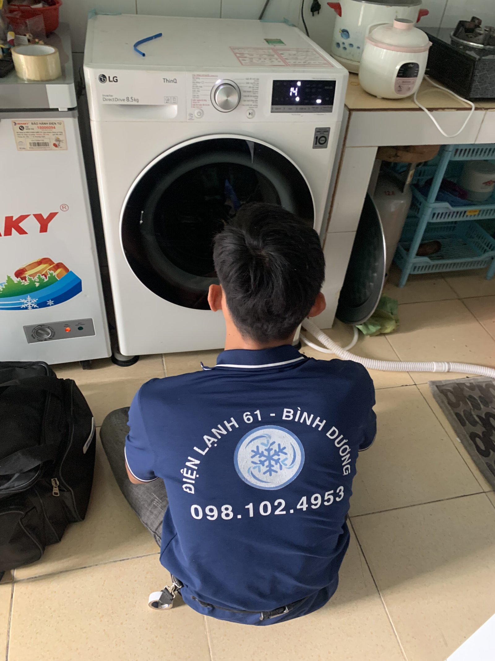 Màn hình máy giặt LG hiển thị lỗi LE